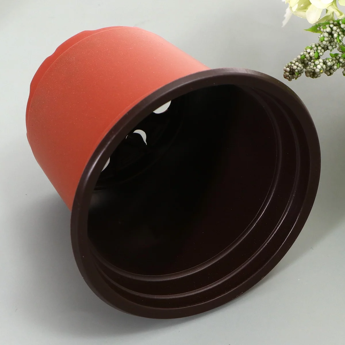 Guichaokj 110pcs Two-color Plastic Flowerpot Simple Planter Box Decorative Flower Pot Gardening Planter for Balcony Living Room Garden Office (BN100)