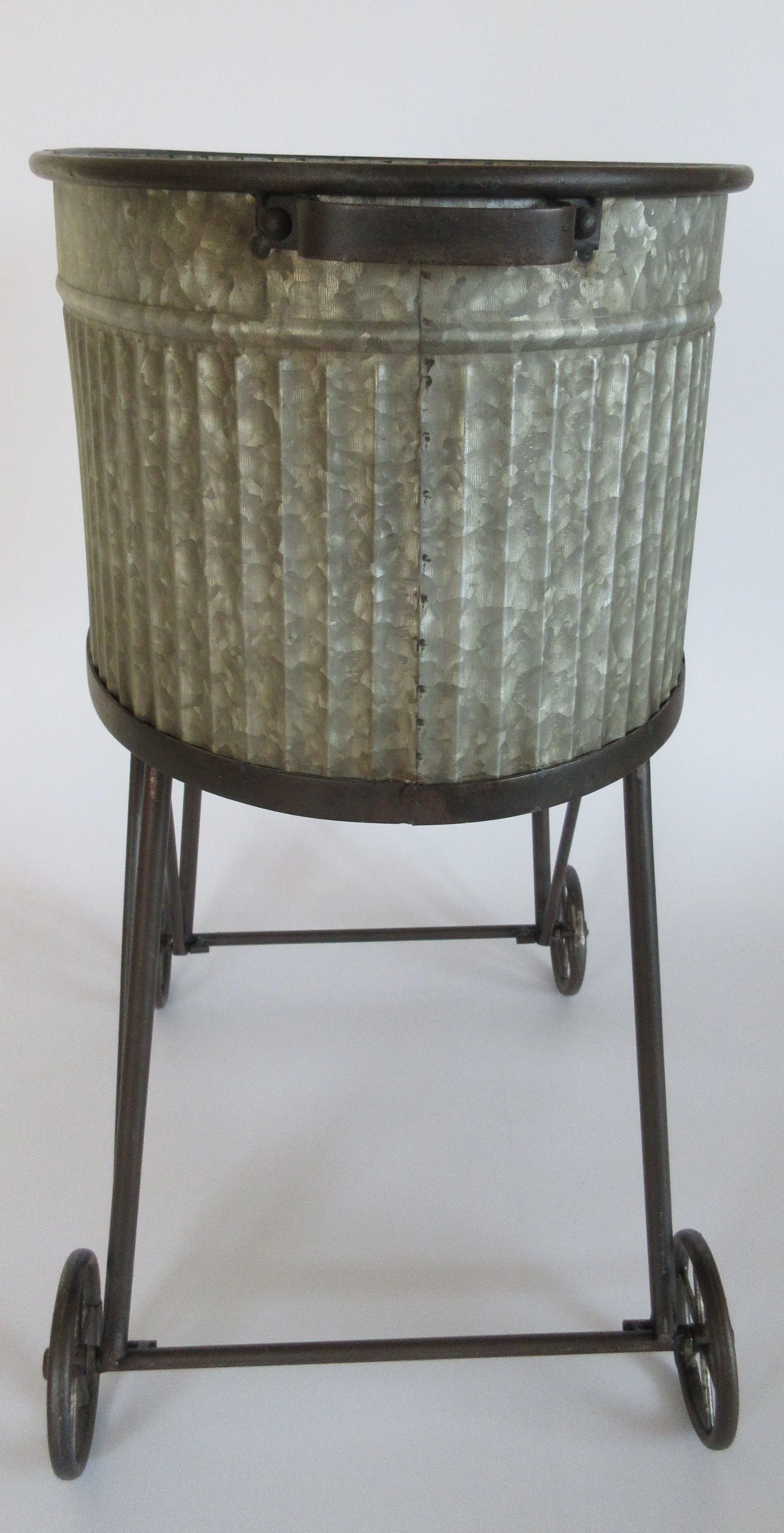 Set of 2 Metal Freestanding Farmhouse Planter on Wheels