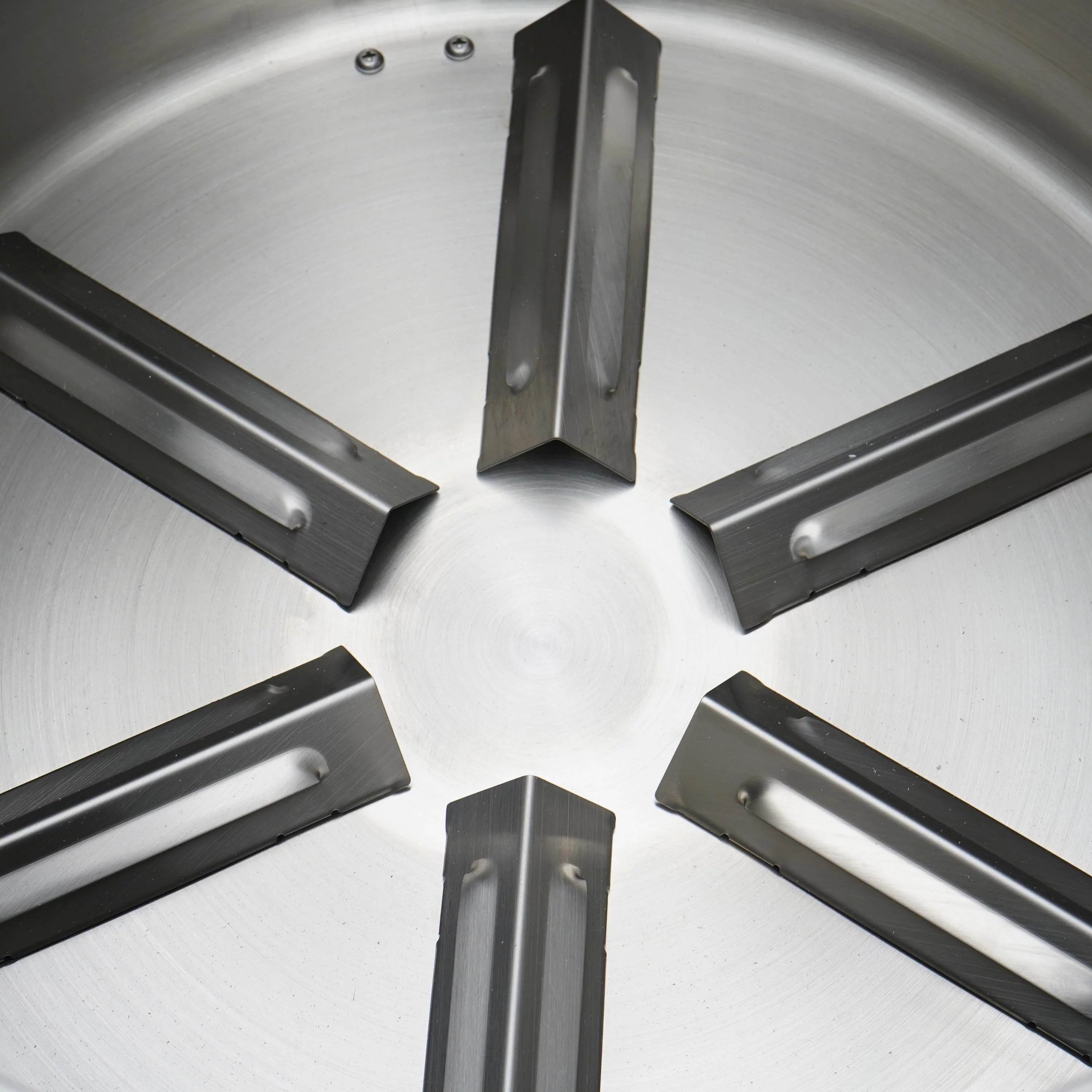 GHP Group HotShot Traveler Wood Burning Firepit 15in Diax12 1/2inH