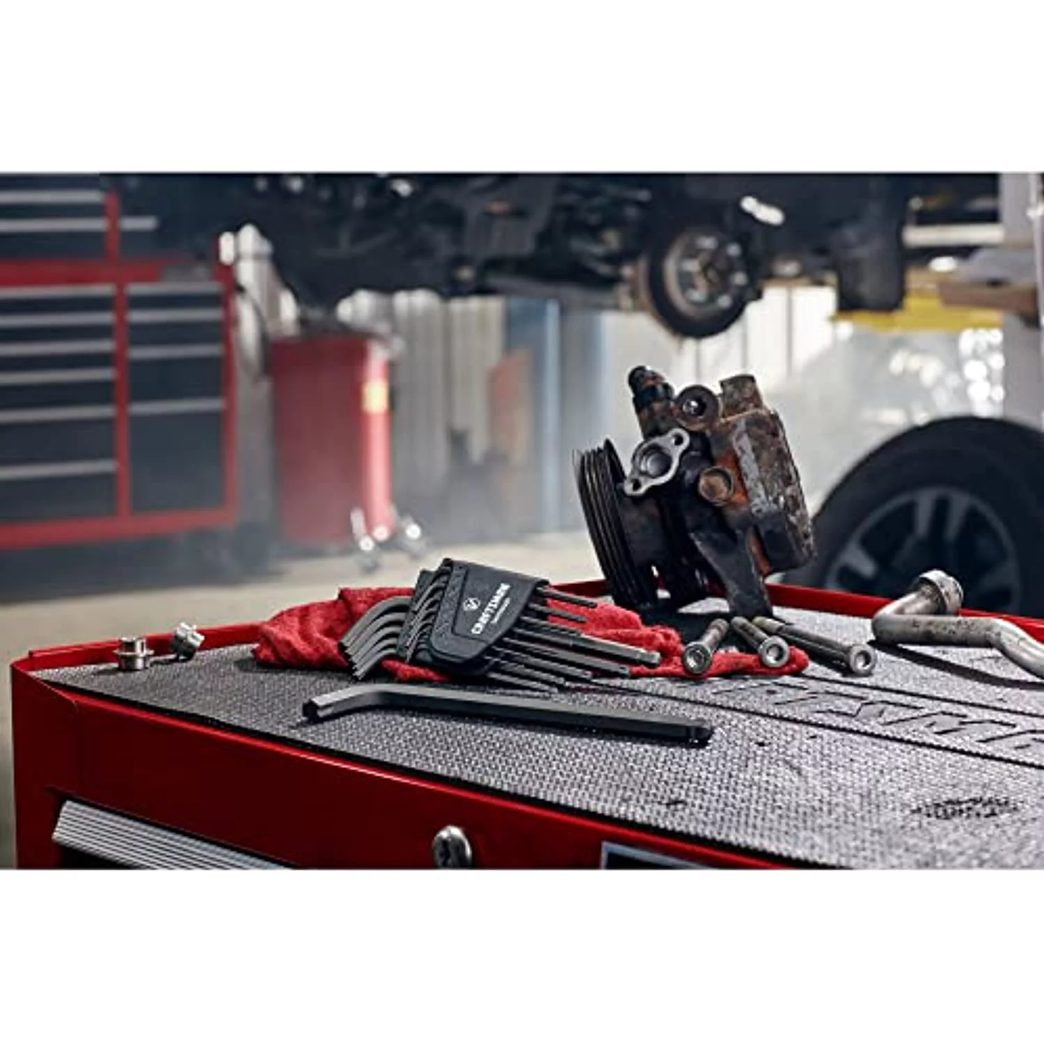 Craftsman V-Series(TM) 13pc X-Tract Technology(TM) CMHT26159V