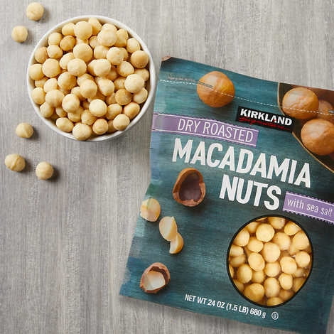 Kirkland Signature Dry Roasted Macadamia Nuts, Salted, 1.5 lbs