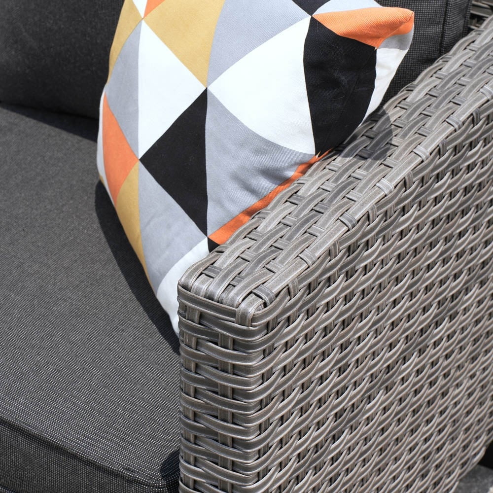 OVIOS  8-piece Patio Conversation Wicker Furniture Set Swivel Chair Set Black