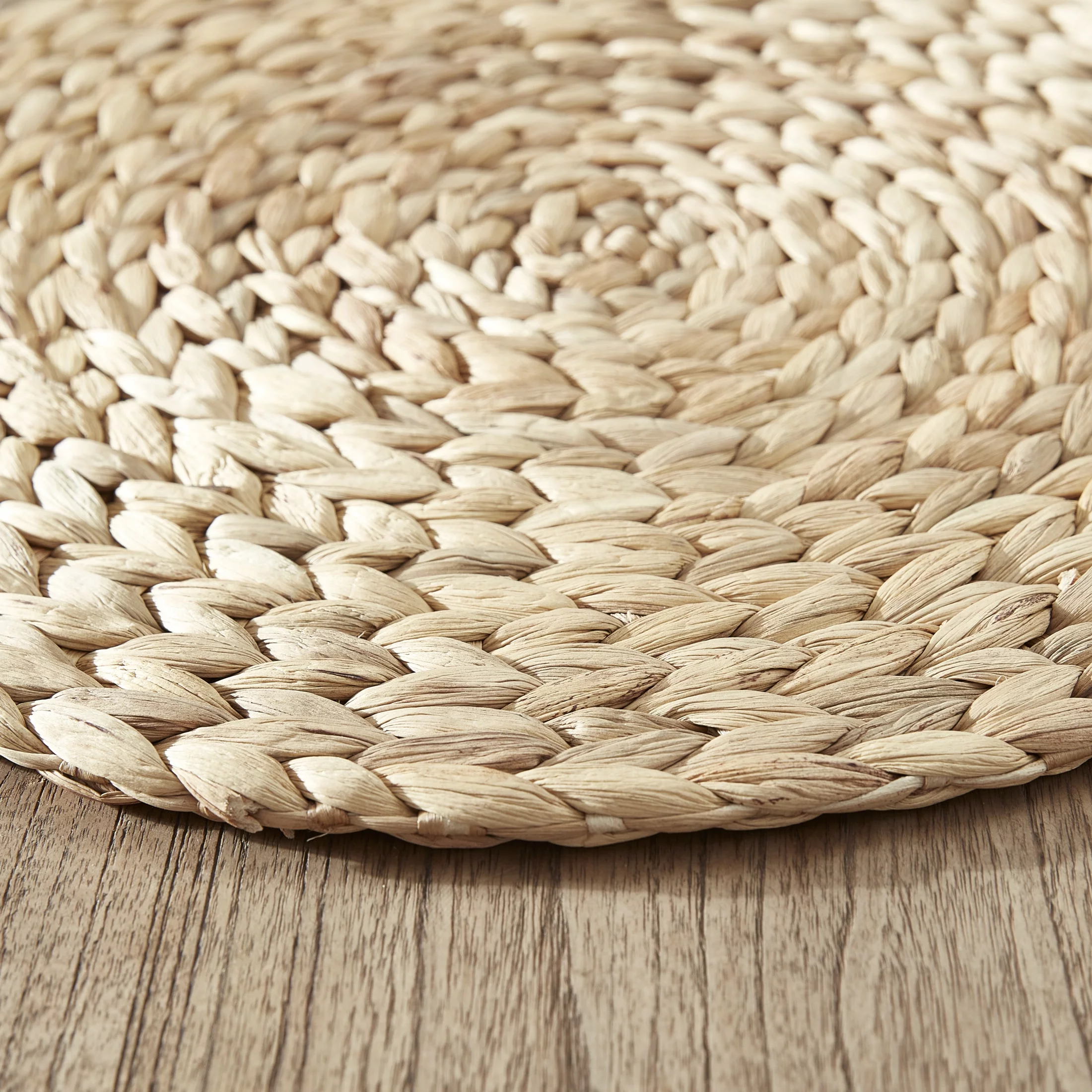 Better Homes & Gardens Round Natural Water Hyacinth Weave,Table Placemat, 15