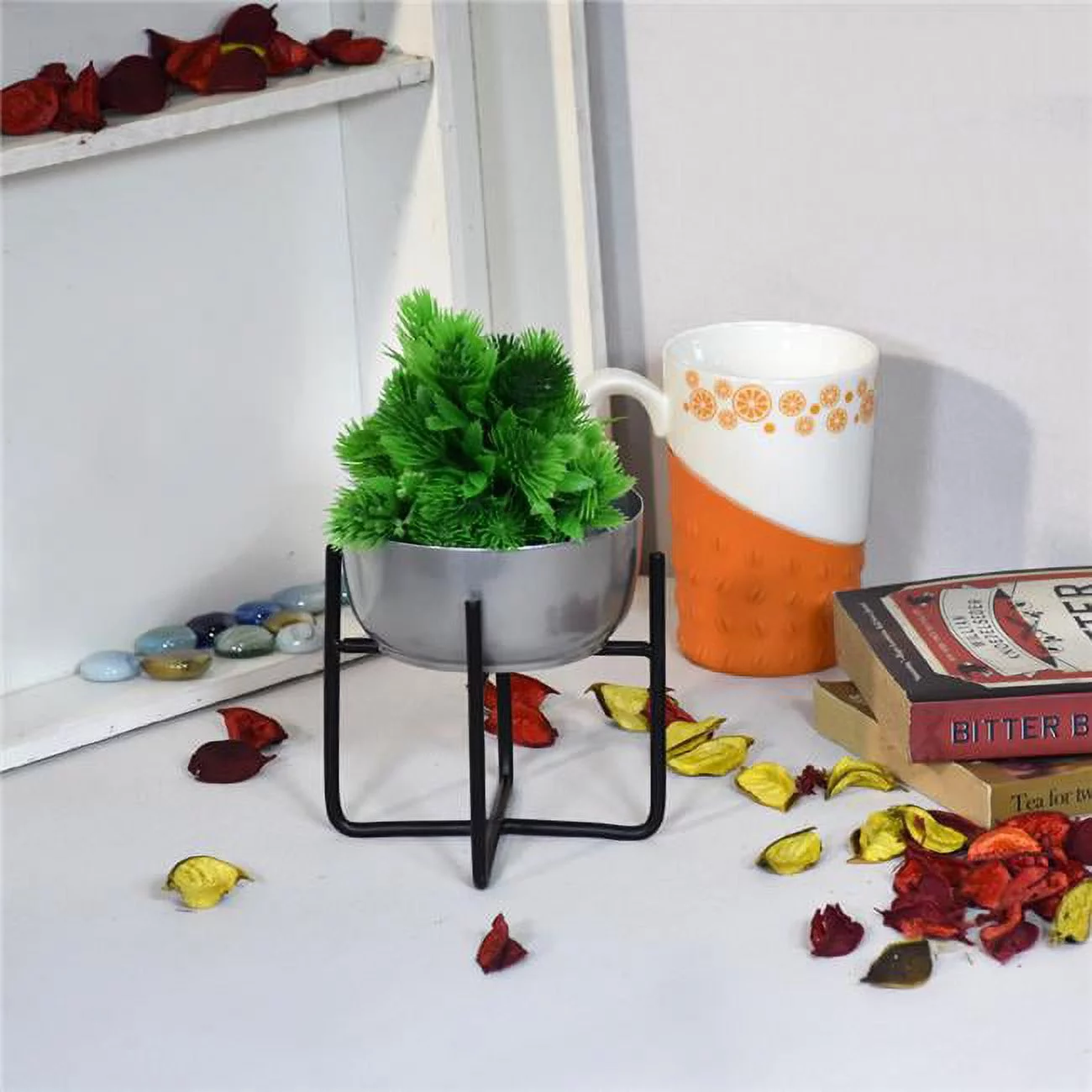 BBH Homes  5.2 x 4.8 x 4.8 in. Handmade 100 Percent Iron Round Modern Planters Pot, Silver Coated