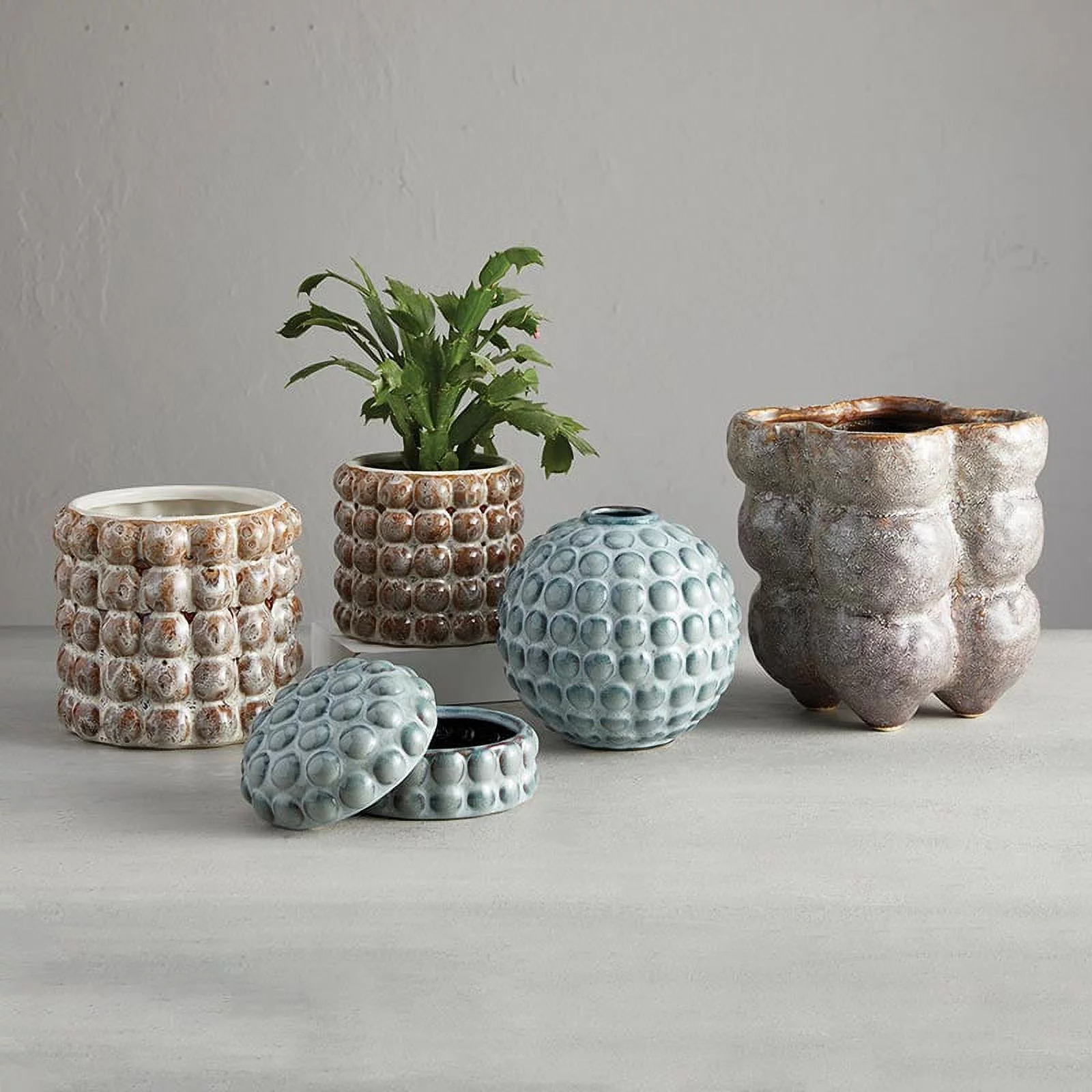 47th & Main DMR550 Brown Bubble Pot