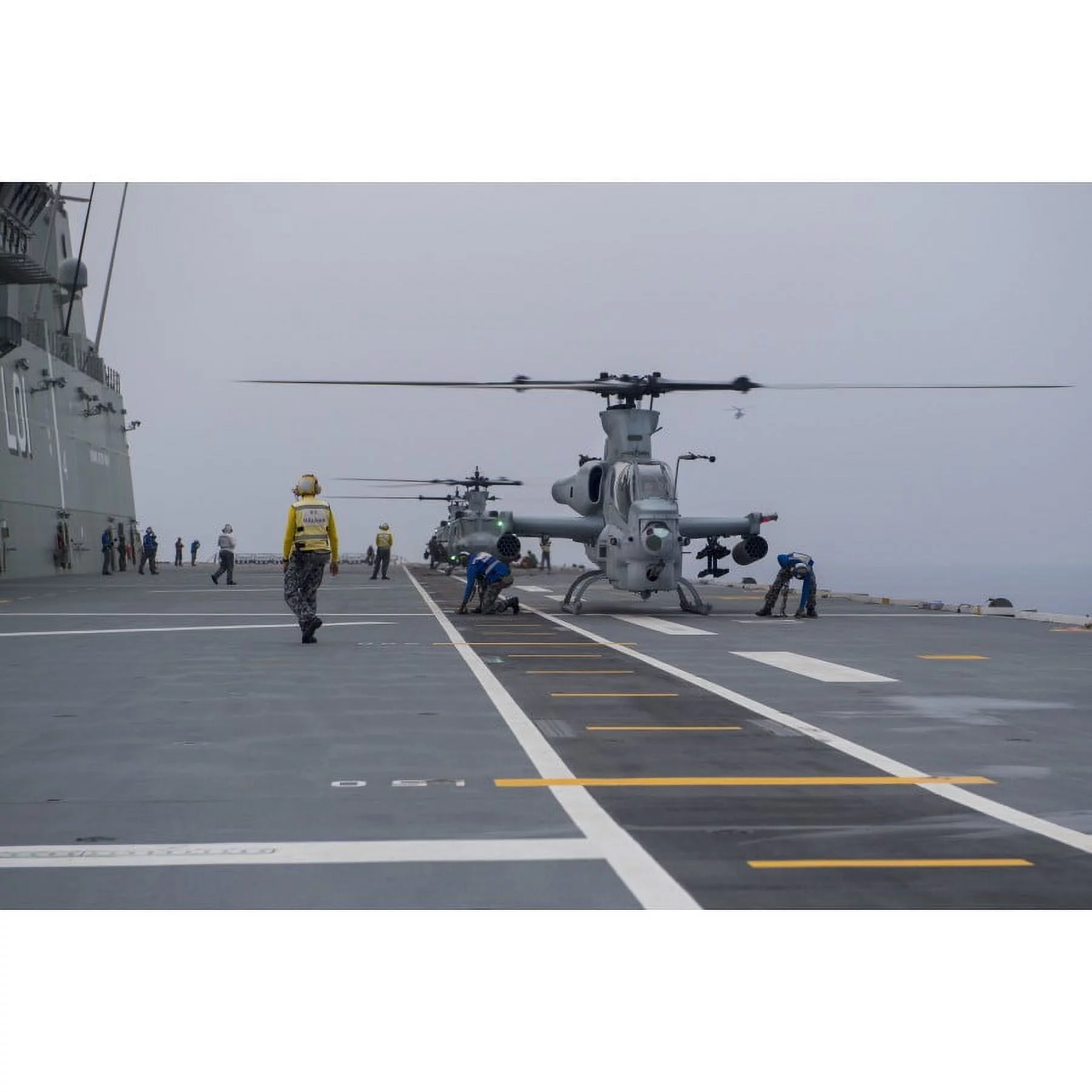 35x24in Photo Paper USMC helicopters conduct deck qualifications on board HMAS Adelaide during RIMPAC 2018