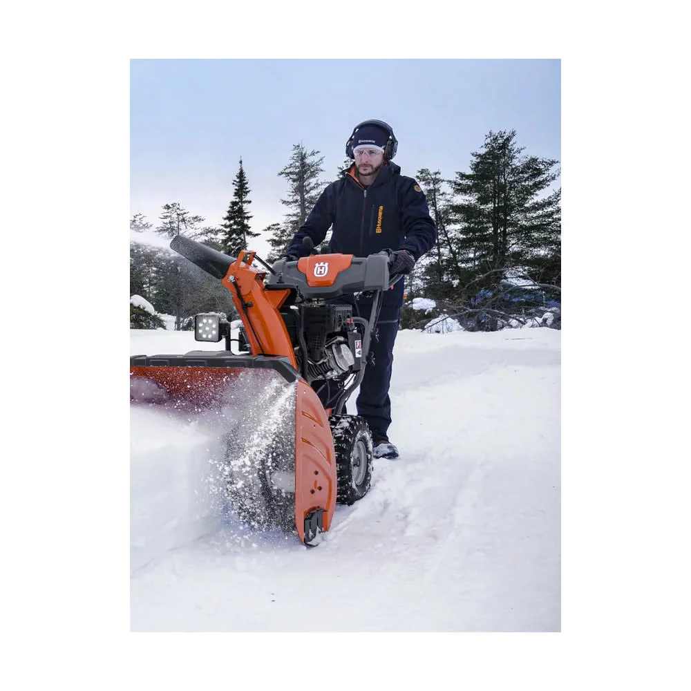 Husqvarna Outdoor Power Equipment Husqvarna St 324 Residential Snow Blower 24