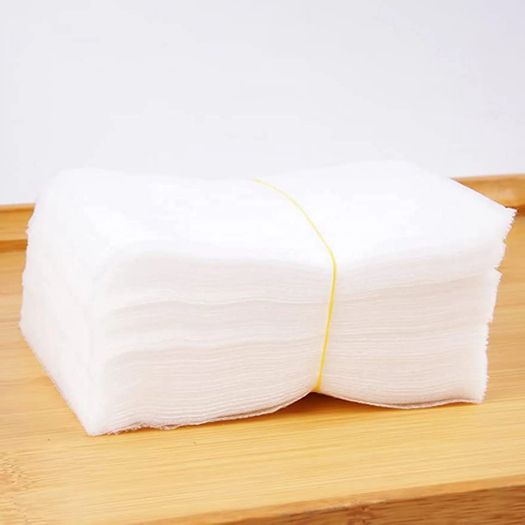 Seedling Plant Grow Bags, Biodegradable Non-Woven Nursery Fabric Seeding Starting Fiber Soil Transplant Pouches, Home Garden Supply - 12 x15 cm (Pack of 100 Pcs)