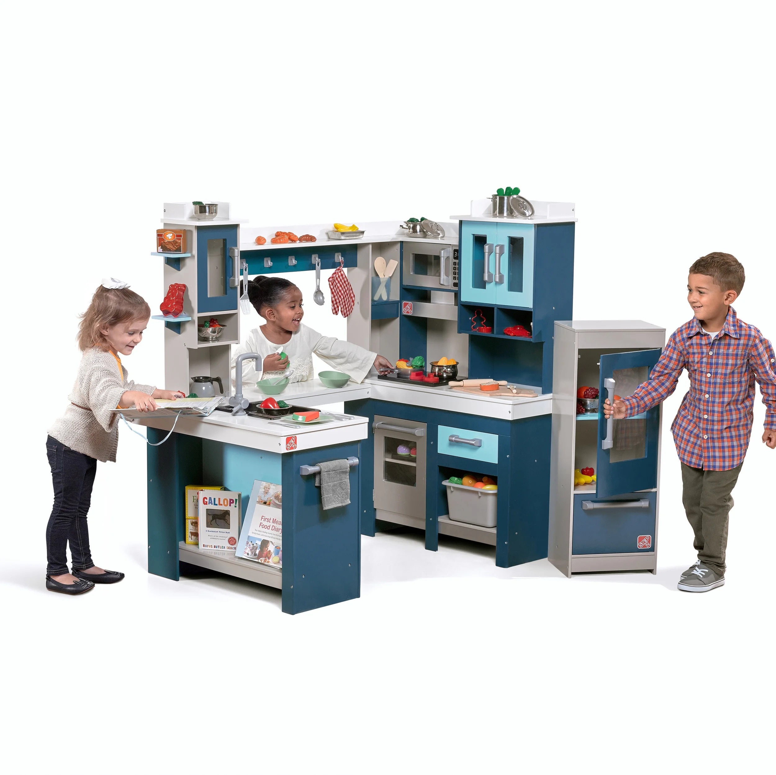 Step2 Grand Walk-In Wood Play Kitchen with 15 Piece Accessory Play Set