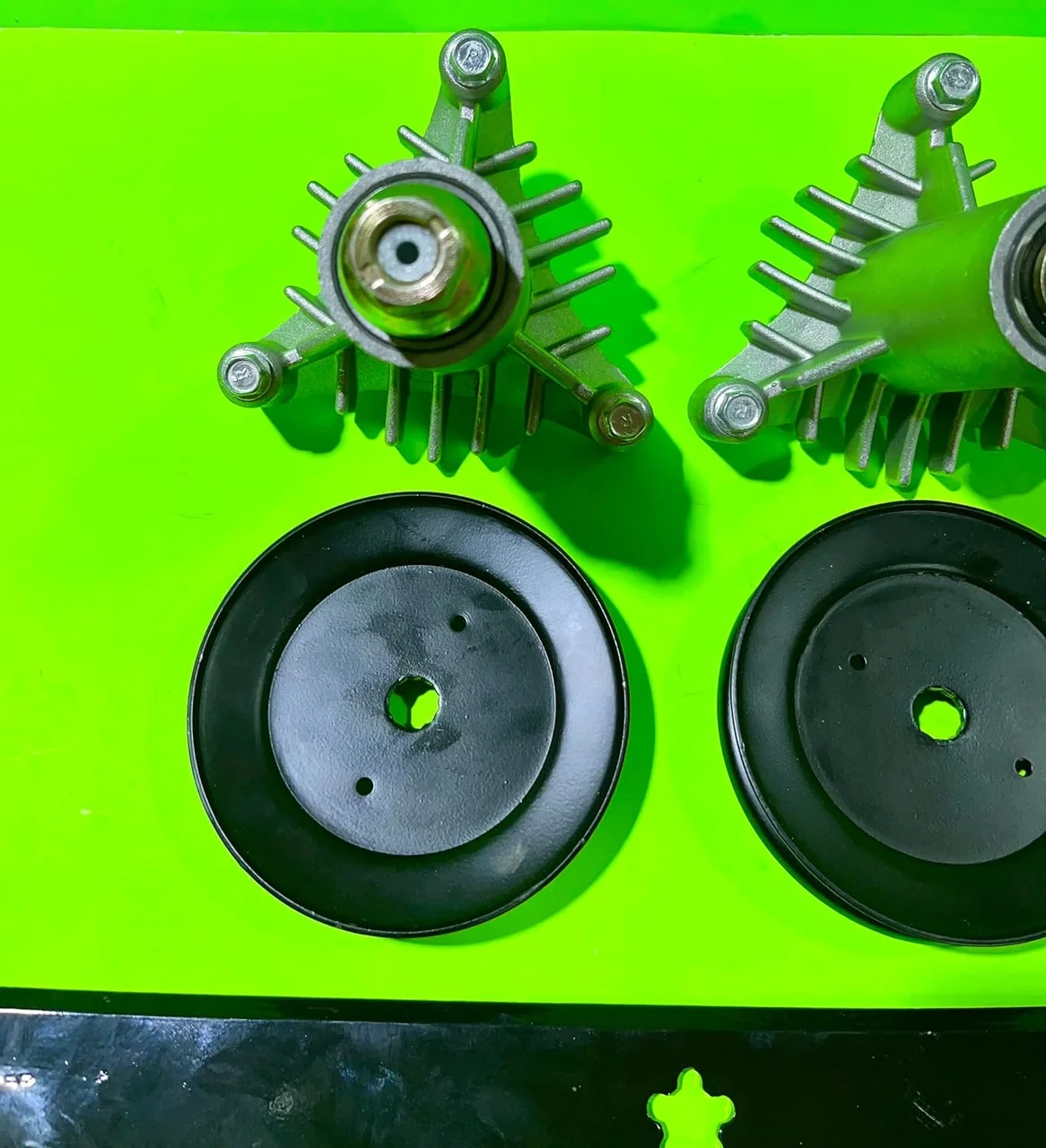 Craftsman/AYP LT2000 42 inch Deck Kit with Spindles, High Lift Blades, and Pulleys