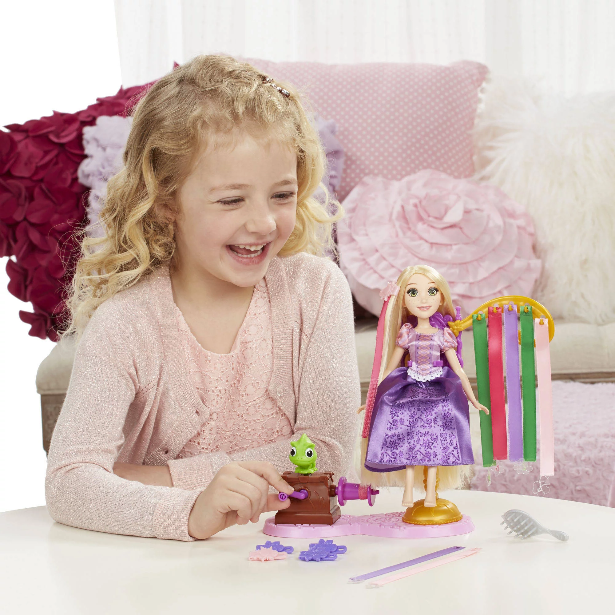 Disney Princess Rapunzel's Royal Ribbon Salon