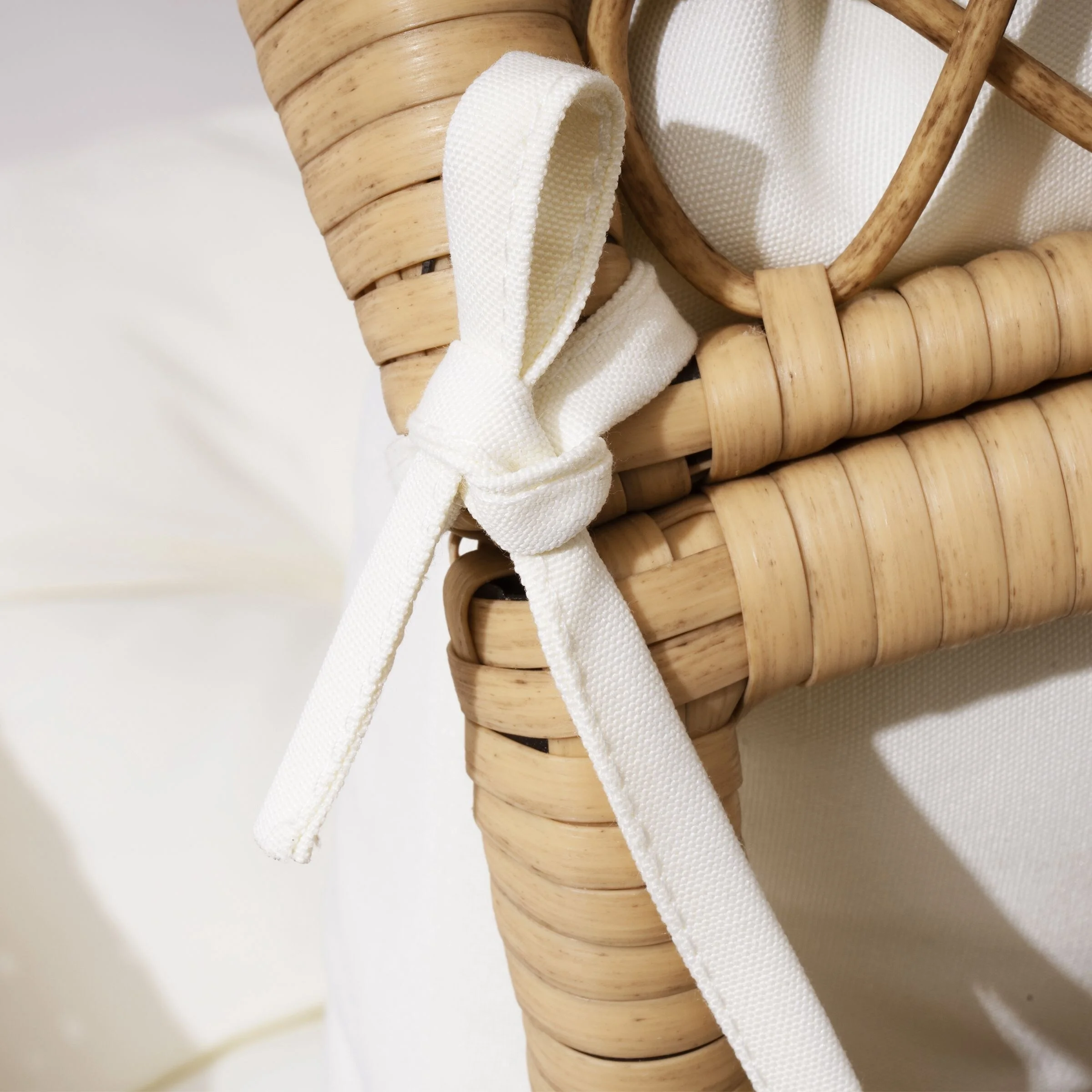 Pellebant  Outdoor Cushioned Wicker Basket Egg Chair - 23.2 in D x 27.5 in W x 56.7 in H Beige