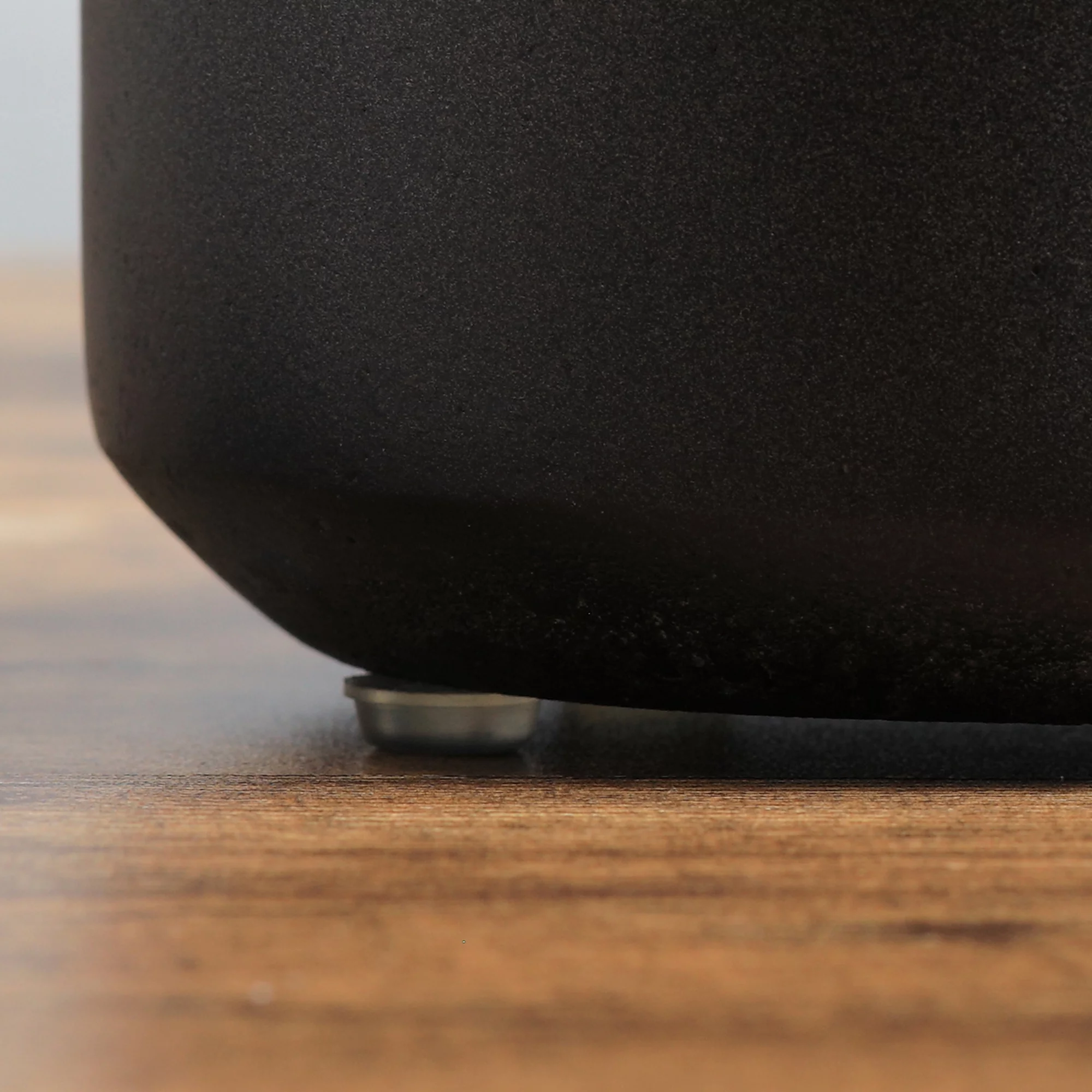 DeeHome Tabletop Fireplace, Mini Concrete Ethanol Fire Bowl with Lid, Burns up with Liquid Alcohol and Solid Tablet Alcohol, Dark Grey