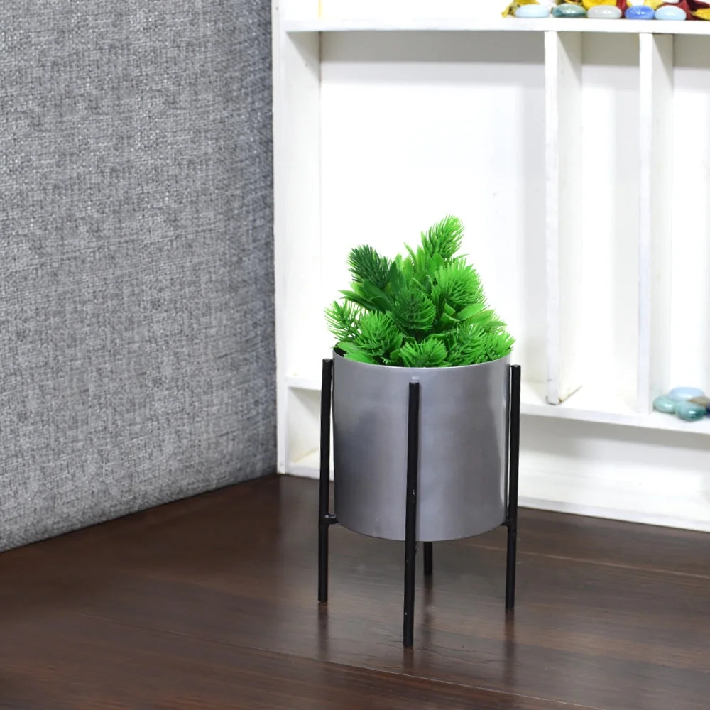 Eco Friendly Handmade 100% Iron Round Modern Silver Coated Color 6.3 x 4.4 x 4.4 Inches Planters Pot for Lawn, Balcony, Garden, Patios, Wall stand, Restaurant, Banquet Hall, Spa, Beauty Parlor etc.