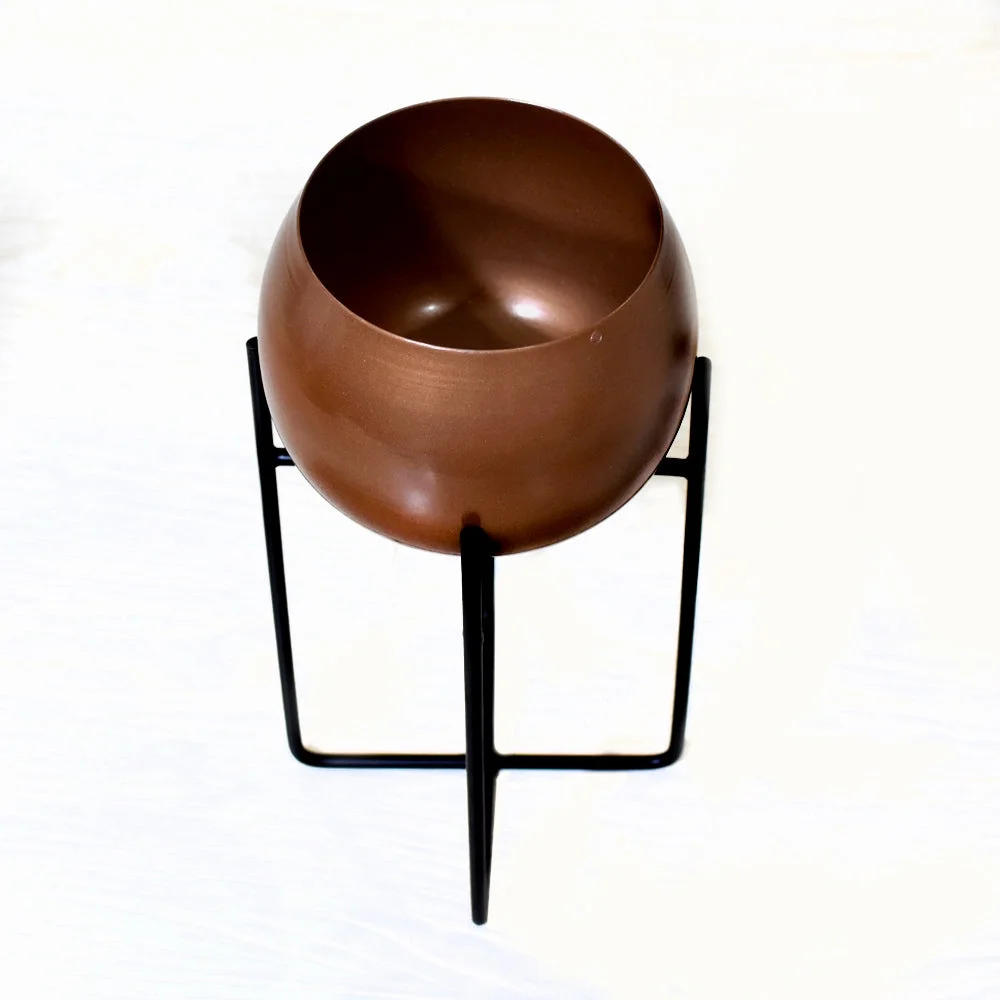 Eco Friendly Handmade 100% Iron Round Modern Copper Coated Color 10.5 x 5.2 x5.2 Inches Planters Pot for Lawn, Balcony, Garden, Patios, Wall stand, Restaurant, Banquet Hall, Spa, Beauty Parlor etc.