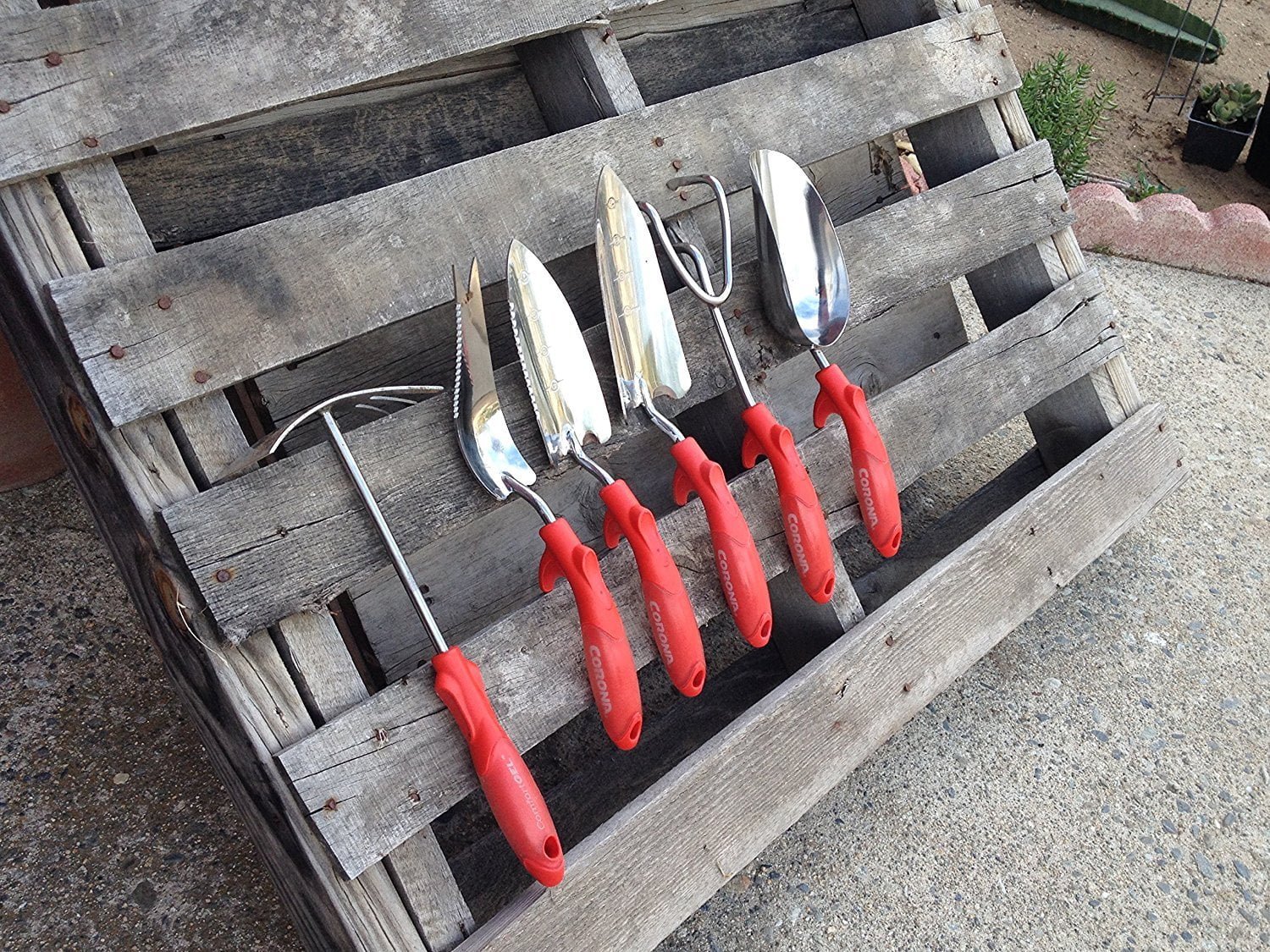 Corona Clipper CT 3264 Garden Soil Scoop Stainless Steel Blade