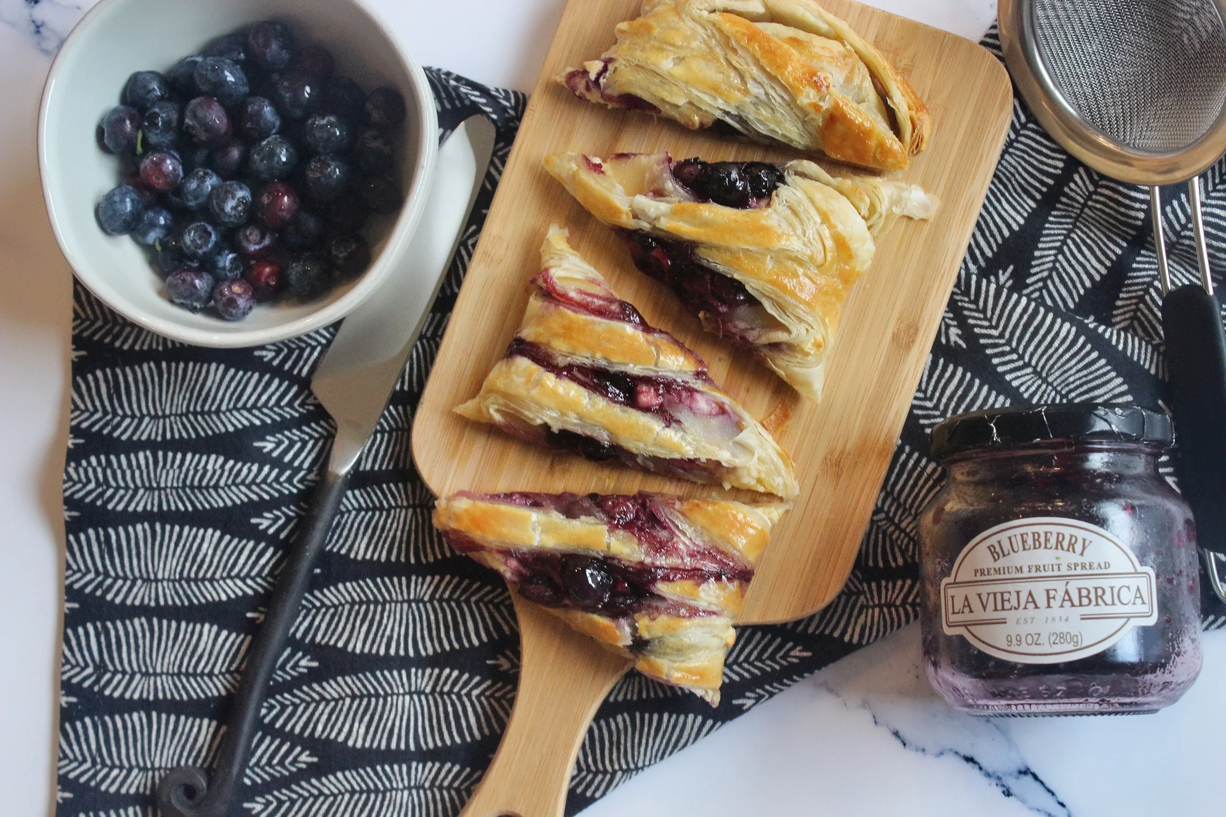 La Vieja Fabrica Fruit Spread Blueberry 9.9 oz Jar