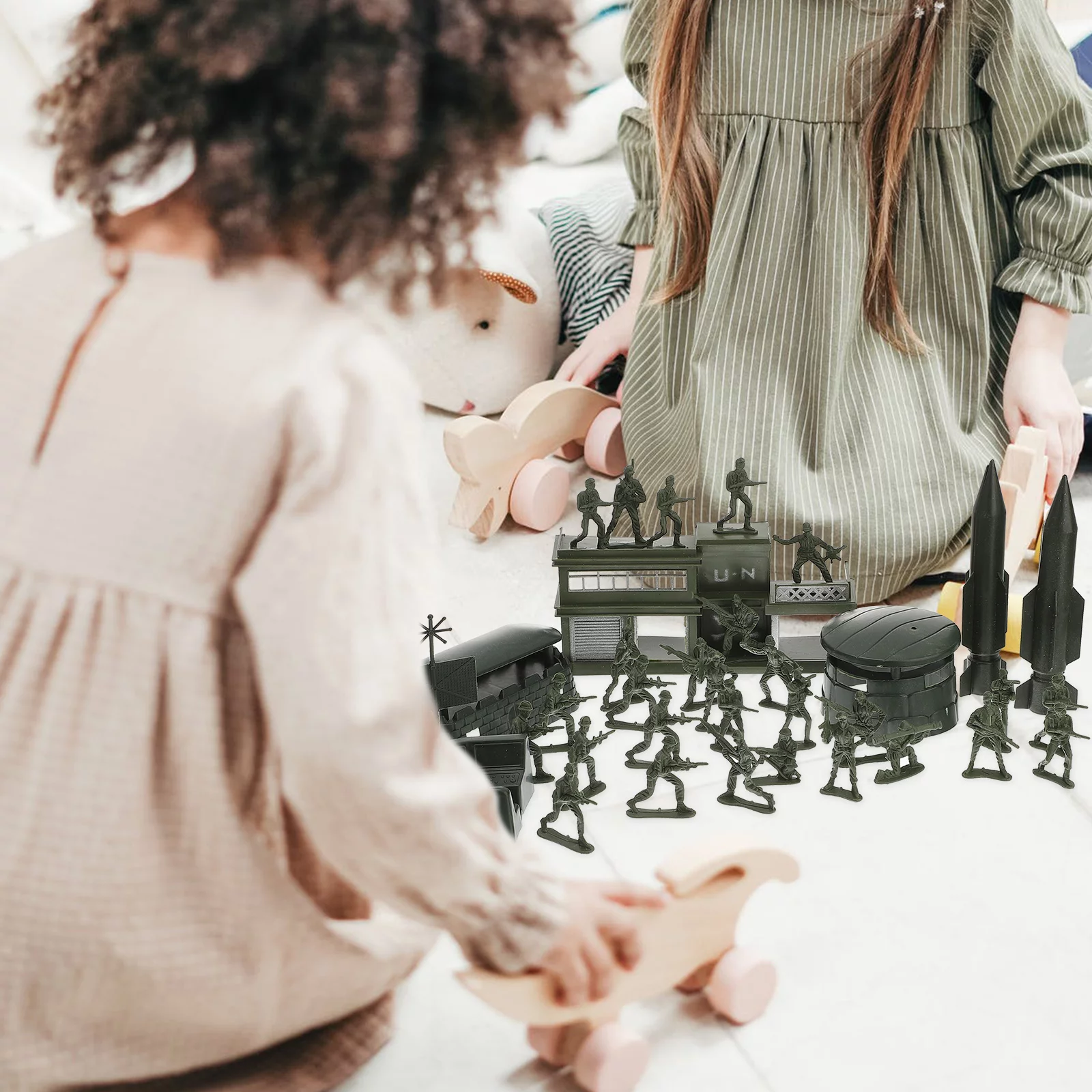 Qumonin Men Action Figures Playset Battle Group Soldier Model 56pcs