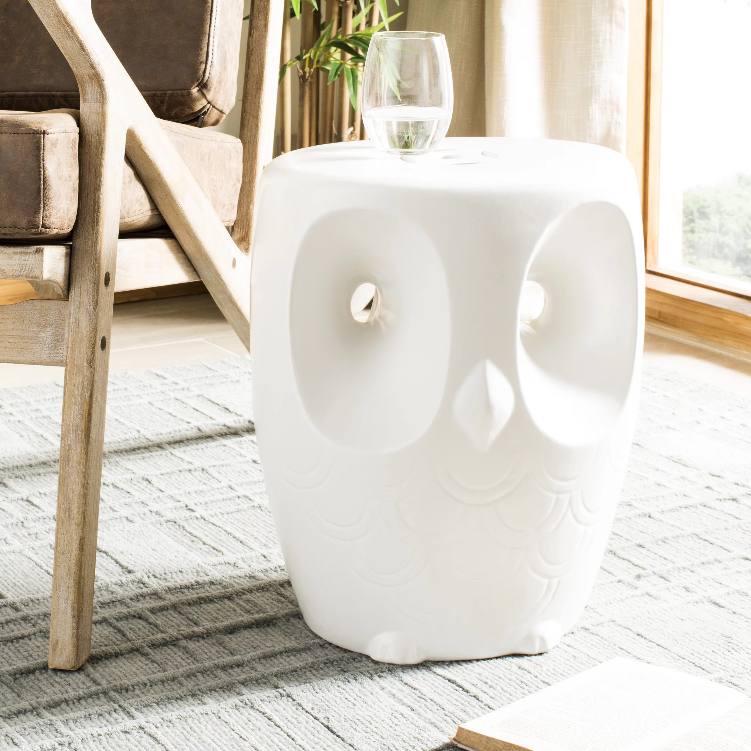 Safavieh Owl Indoor/Outdoor Garden Patio Stool, White
