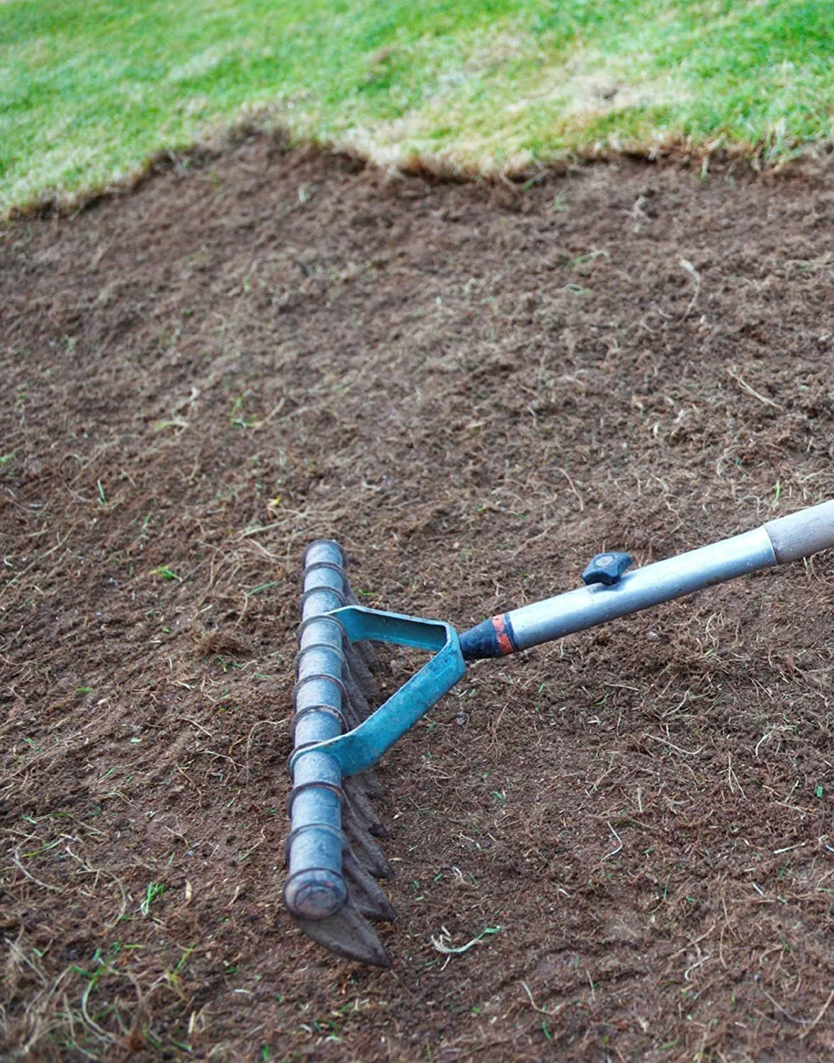 EZ-Straw Grass Seed Germination and Erosion Control Blanket - 36 pack - 4ft. x 50ft. 200 sq. ft. each - 7200 sq. ft total coverage