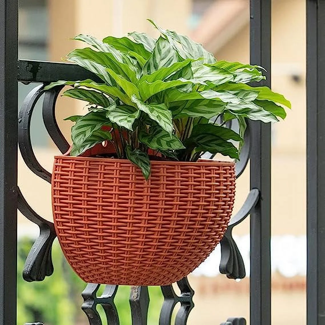 NAMZI 2 Pcs Imitation Rattan Wall Hanging Flower Pot, Semicircle Hanging Planters Outdoor with Drainage Hole and Hooks, Plastic Garden Hanging Basket for Balcony Fence