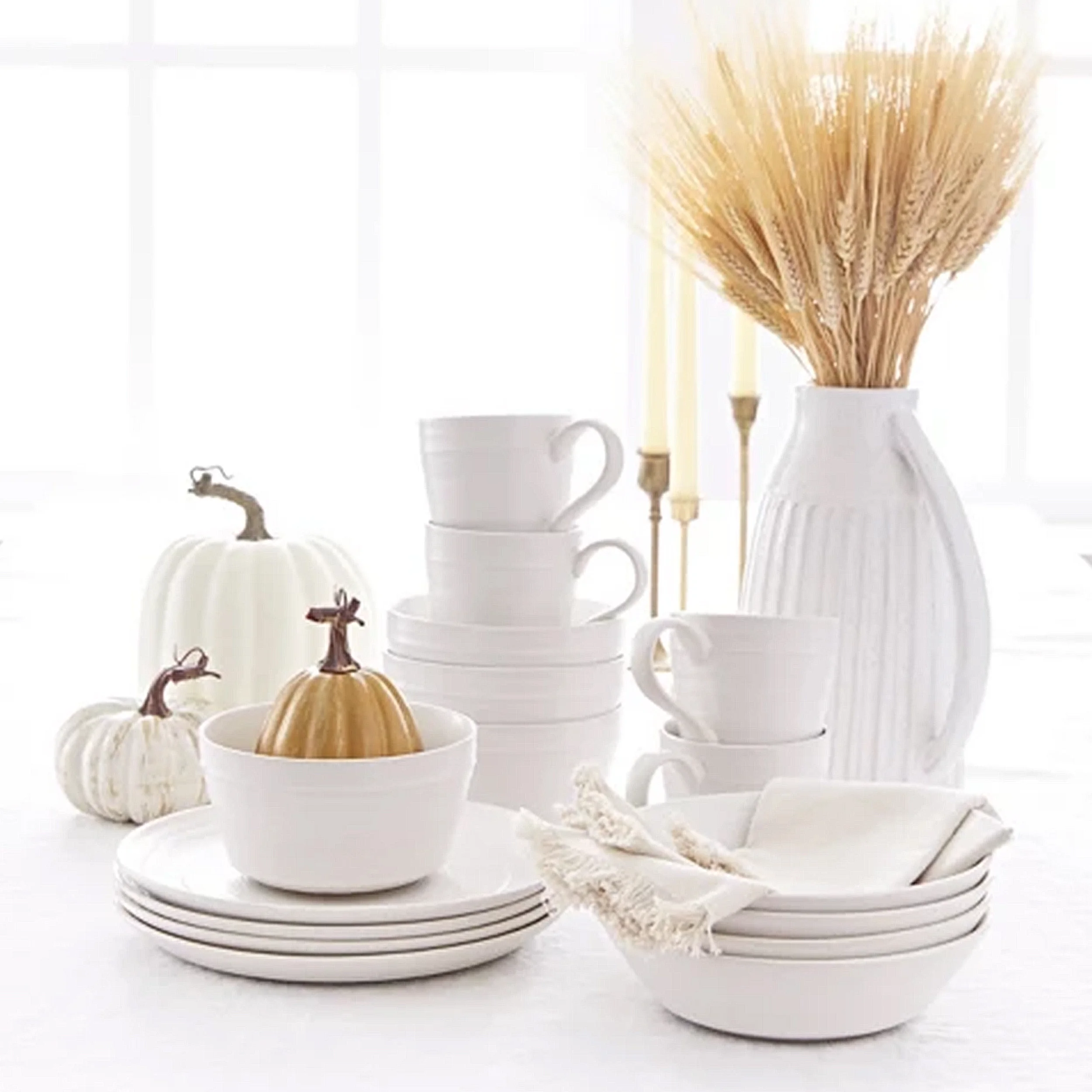 Bee and Willow Milbrook 16 Piece Round Stoneware Dinnerware Set in White