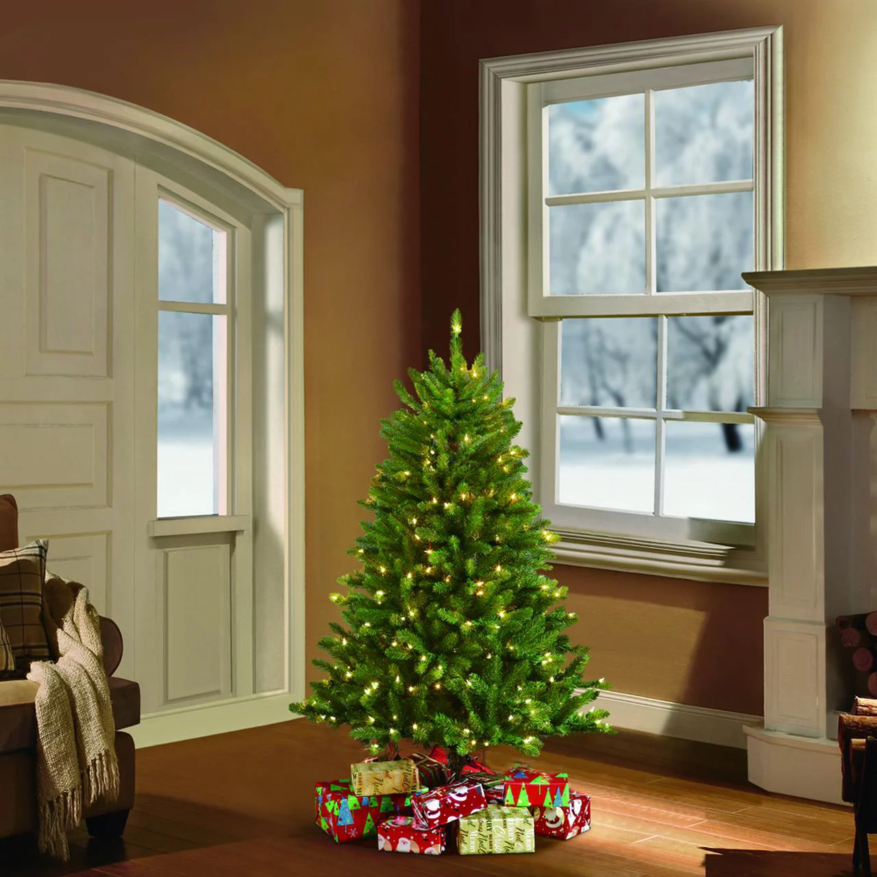 CC Christmas Decor 4.5’ Pre-Lit Full Fraser Fir Artificial Christmas Tree - Clear Lights
