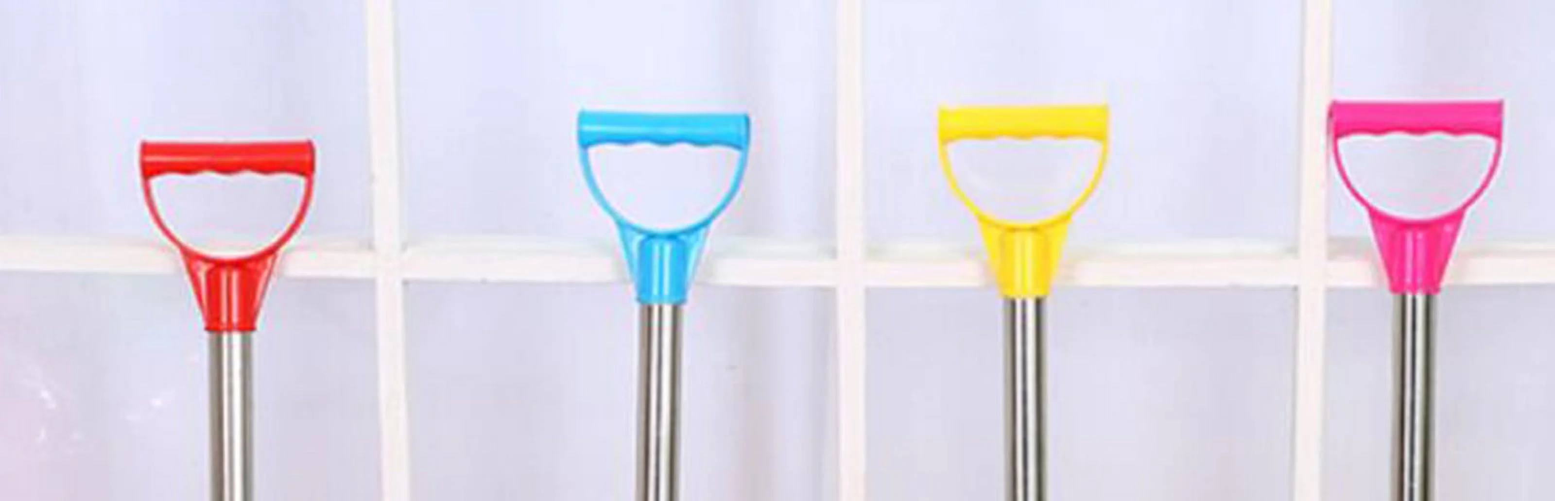 YALFJV Pattern Children's Snow Shovel Children's Beach Shovel With Stainless Steel Handle Toddler outside Play Equipment Face Gaiter