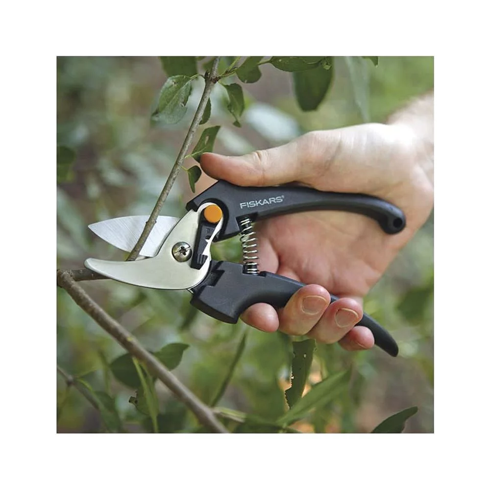 Fiskars Stainless Steel Blade Bypass Pruner With Fibercomp Handle