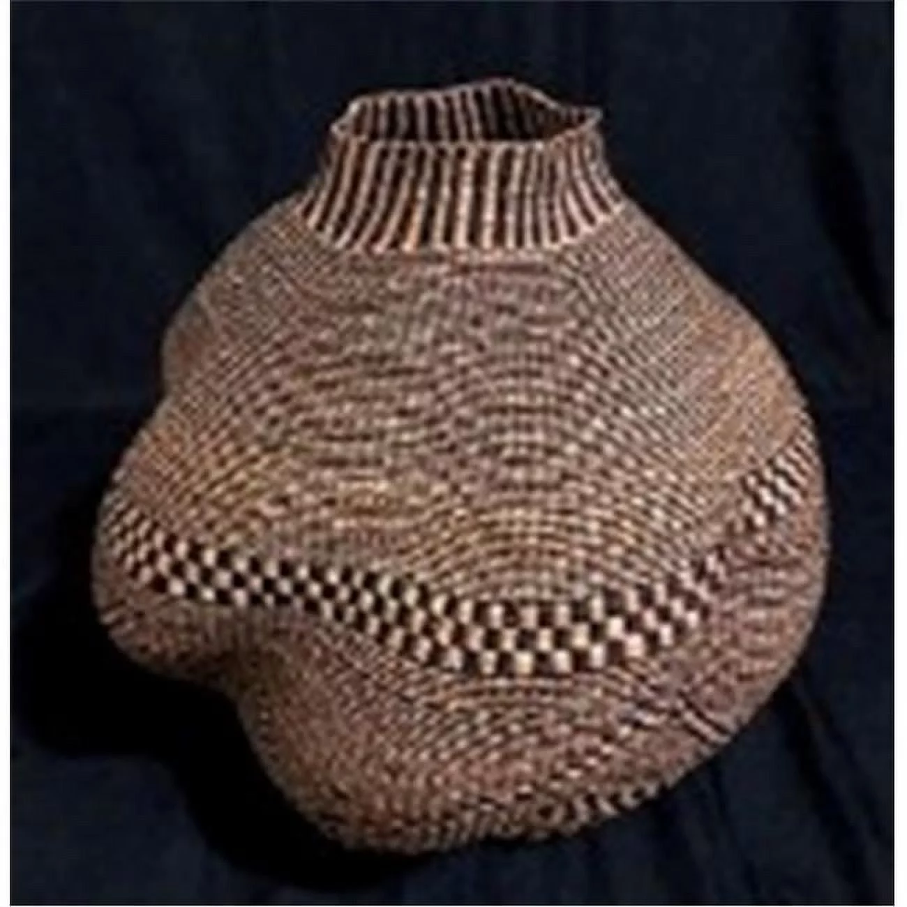 Kanpeni Flower Pot, Black & Natural