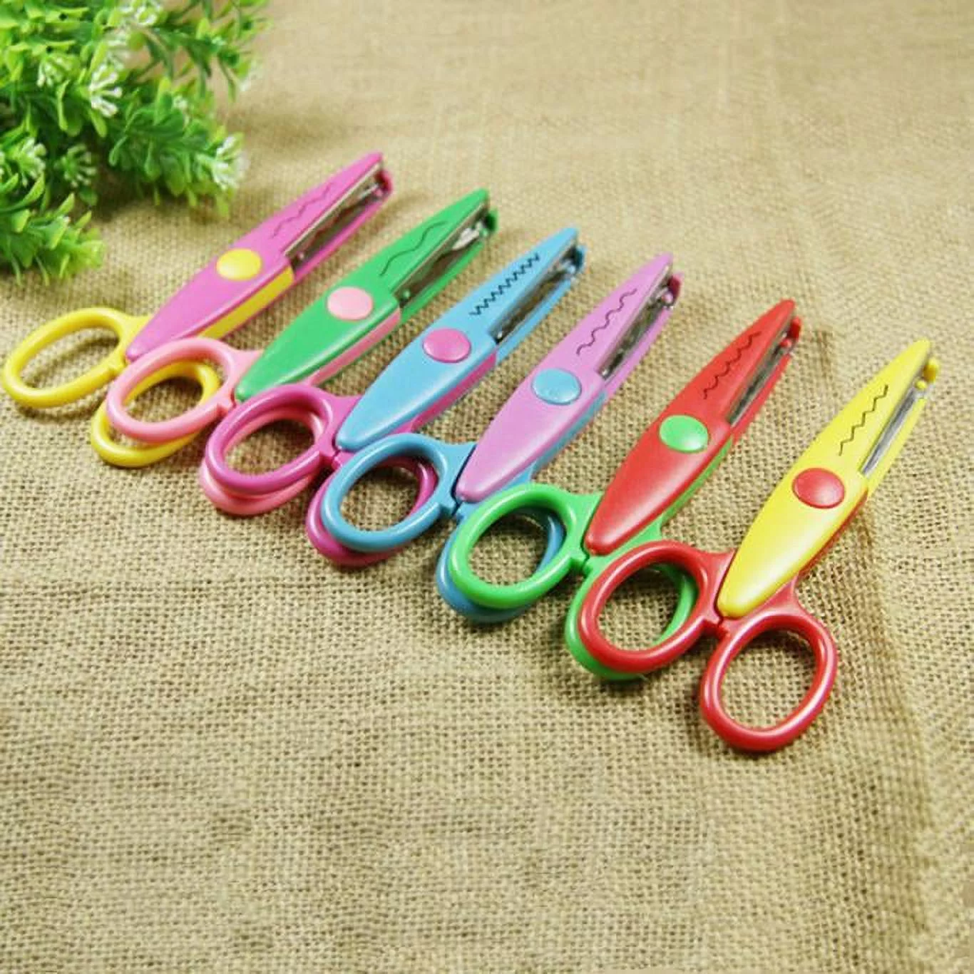 11 in 1 Nut Driver 6X Random Decorative Border Scissors Scallop Wavy Fancy Pinking Paper Shears DIY *6PCS
