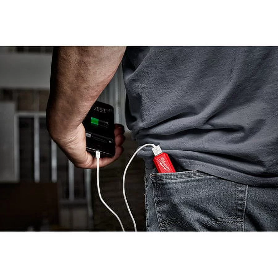 Milwaukee REDLITHIUM USB Battery and Charger Power Stick Kit