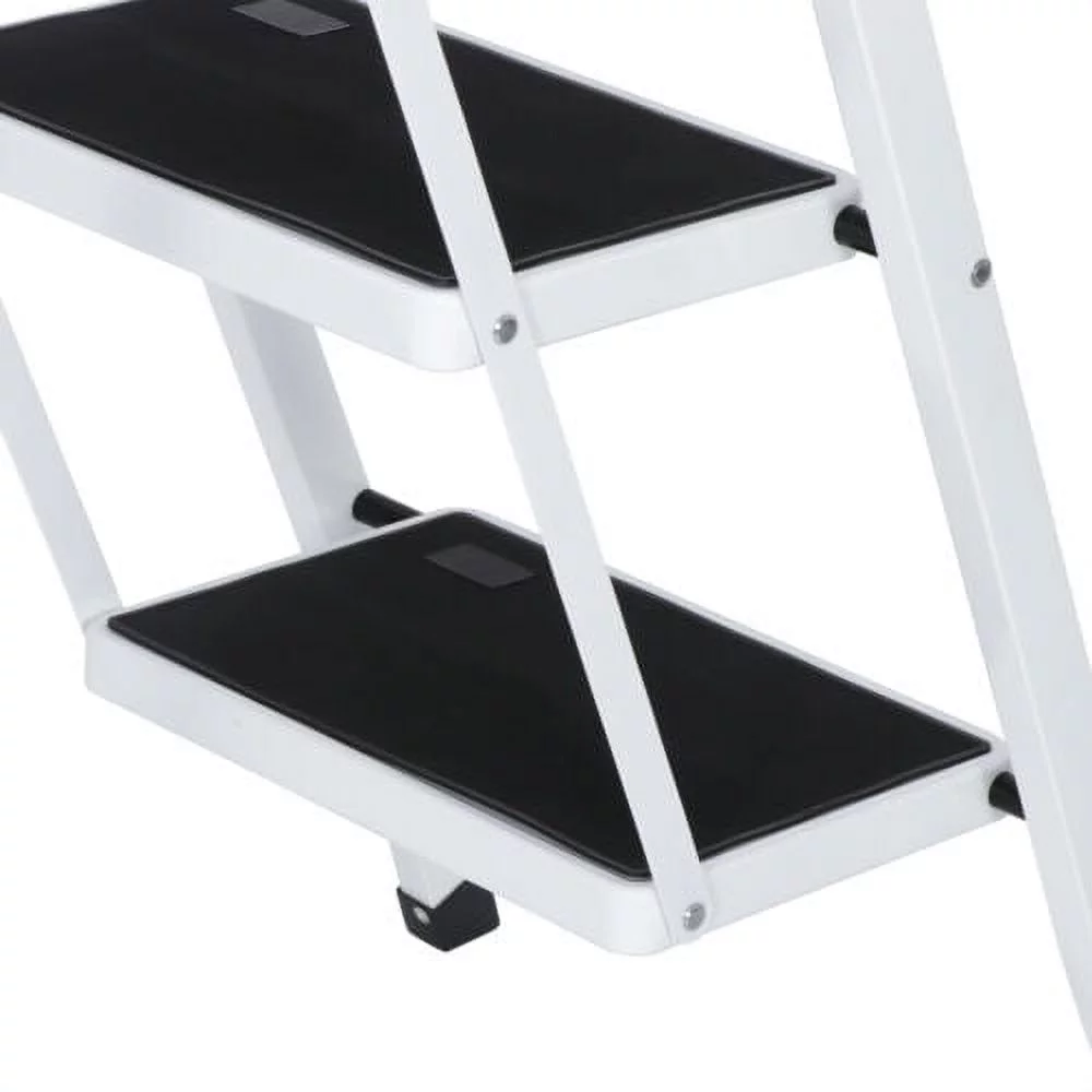4 Steps Folding Anti-Slip Safety Tread Ladder For Industrial Or Home Use