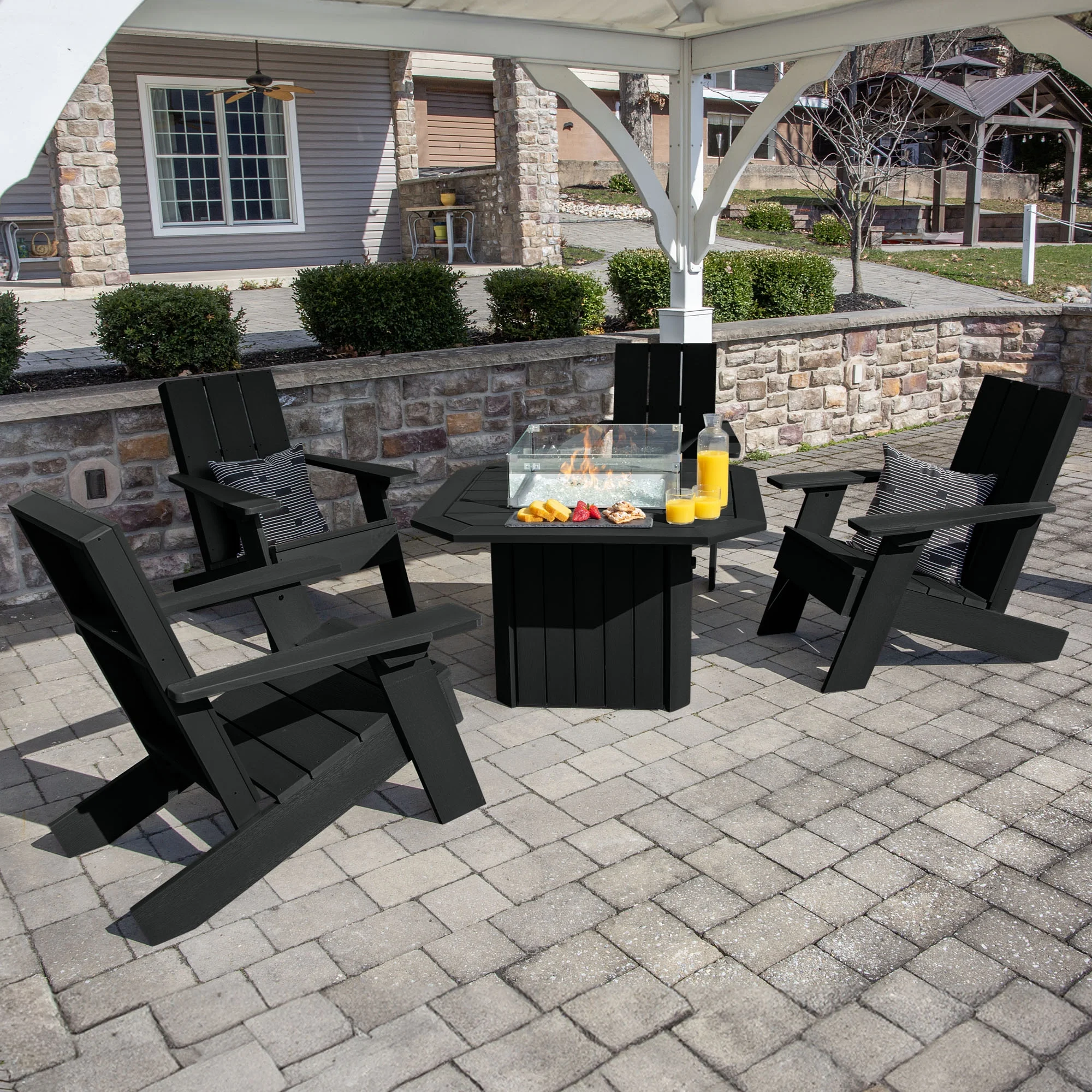 Highwood's Italica Modern Adirondack 5pc Conversation Set with Highwood's 40