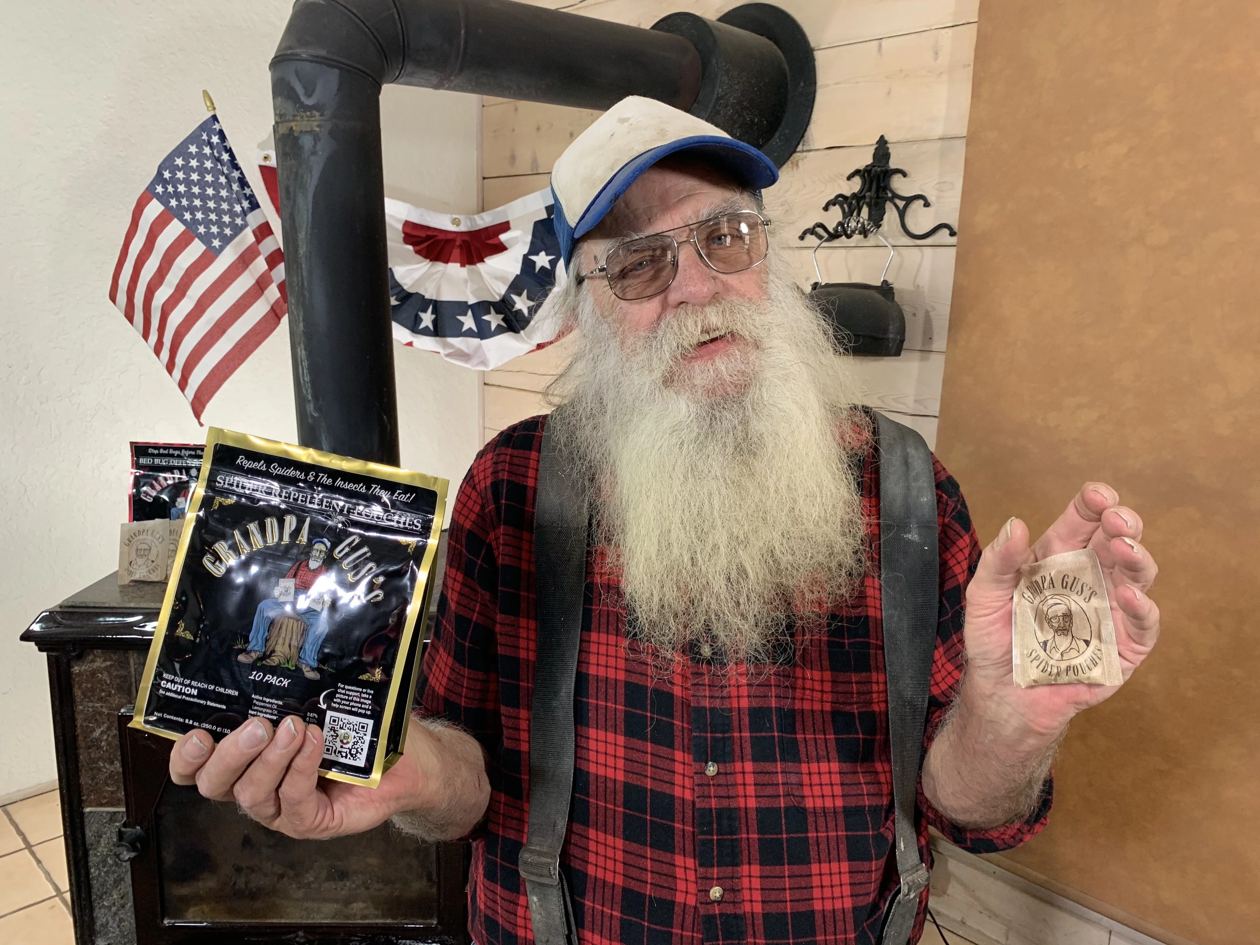 Grandpa Gus's Spider Repellent Pouches with Lemongrass & Peppermint Oils, Repels All Spiders and The Insects They Eat (Pack of 10)