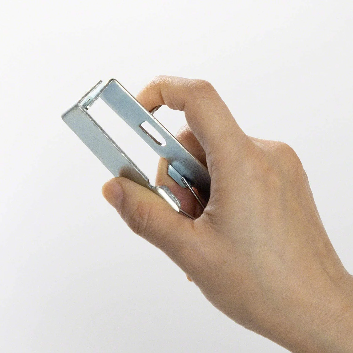 Hanafubuki Wazakura Thorn Remover for Roses with Finger Rest, Made in Japan 4.2in (107mm), Metal Flower Stem and Leaf Stripper Tool - Silver