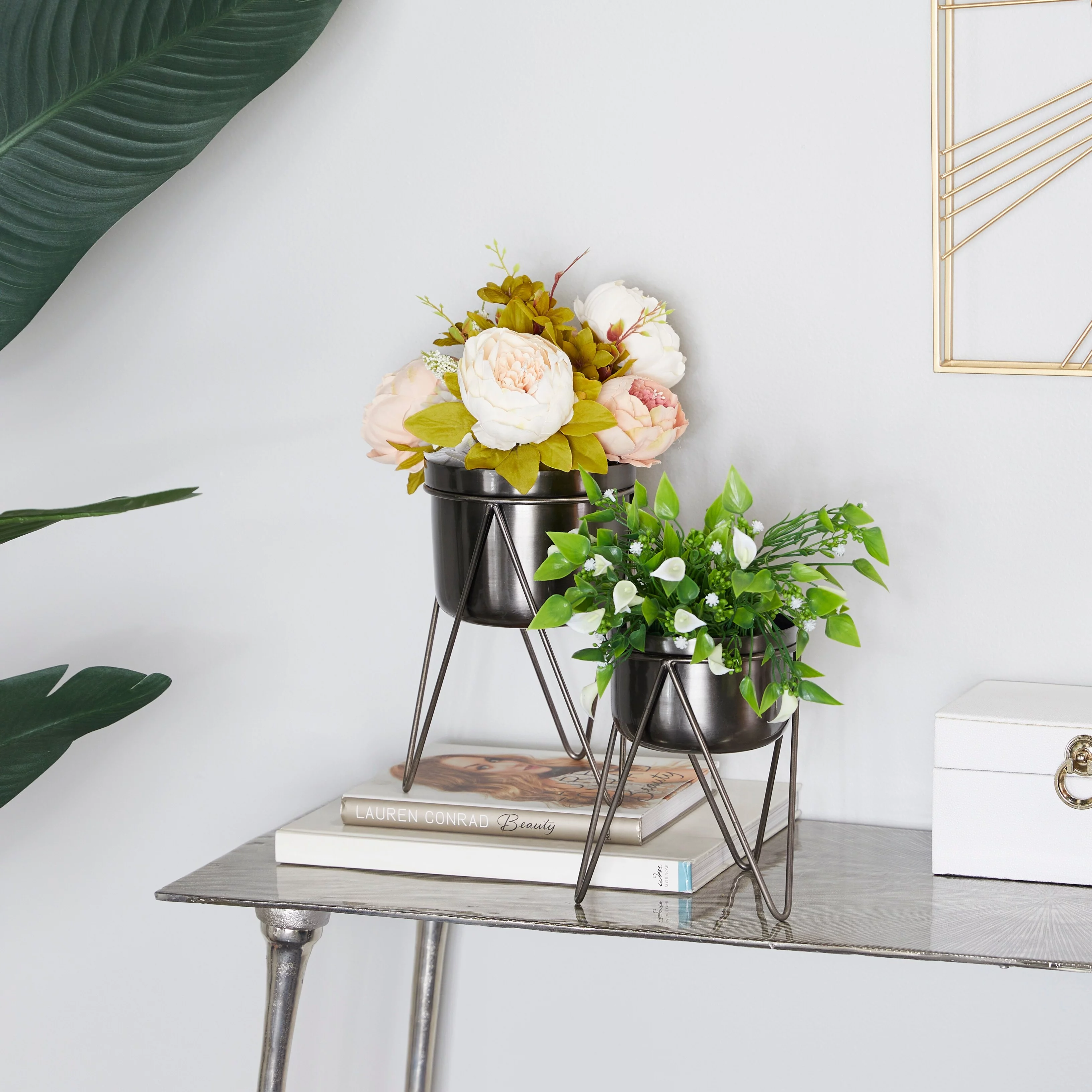 CosmoLiving by Cosmopolitan   Metal Modern Planter (Set of 2) - S/2 7