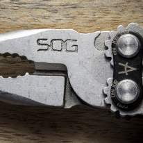 SOG Power Pint Multi-Tool