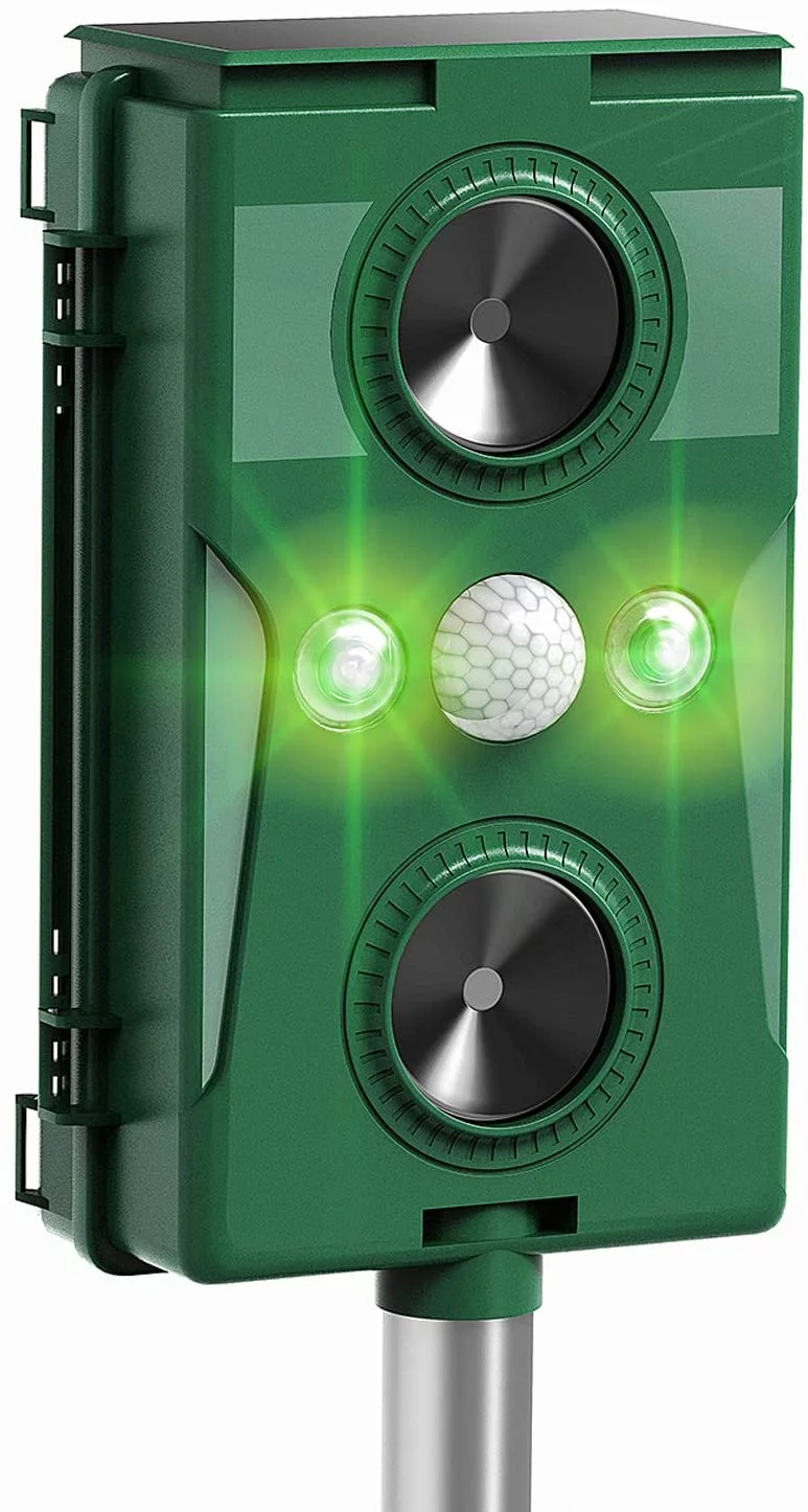 Ultrasonic Animal Repeller Waterproof Solar Powered Rodent Repeller with PIR Motion Activated Flashing LED Light, Repel Dogs, Cat, Squirrels, Raccoon, Rabbit, Skunks, Wild Boars