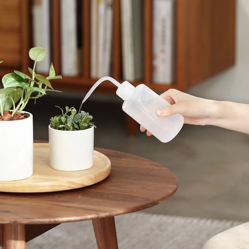 Squeeze Watering Device Plastic Flower Wash Bottle Garden Plant Irrigation Tool, 500ml