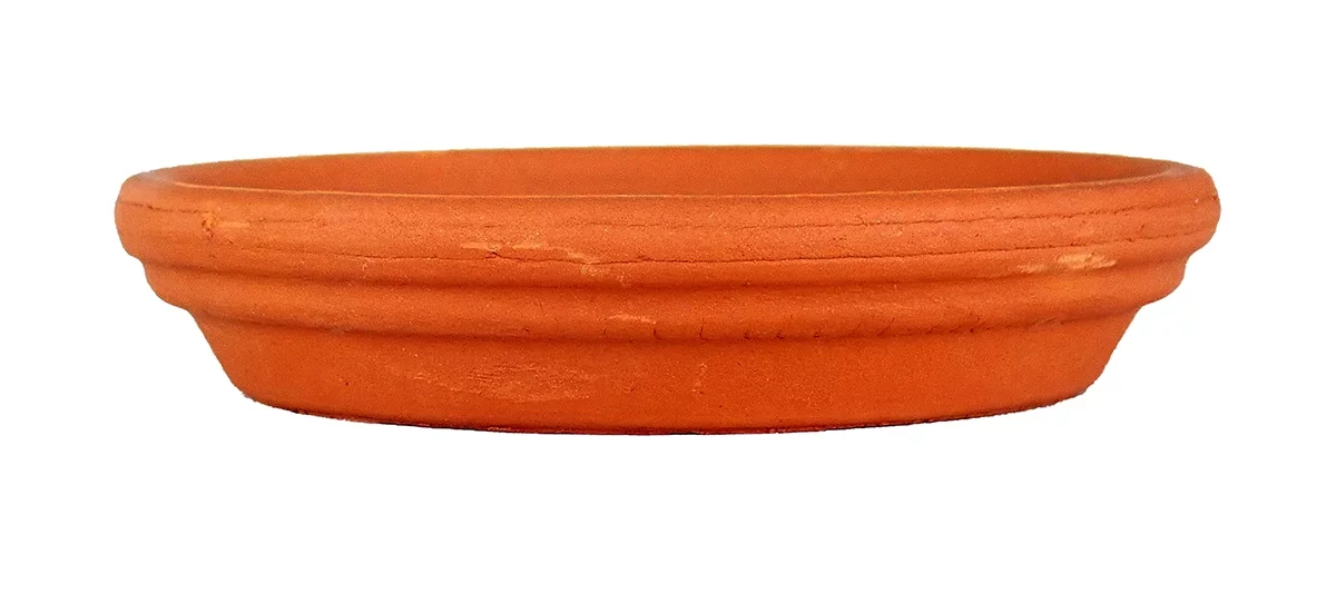 Deroma 211519 3.4 x 0.6 in. Terracotta Clay Round Water-Resistant Saucer, Red