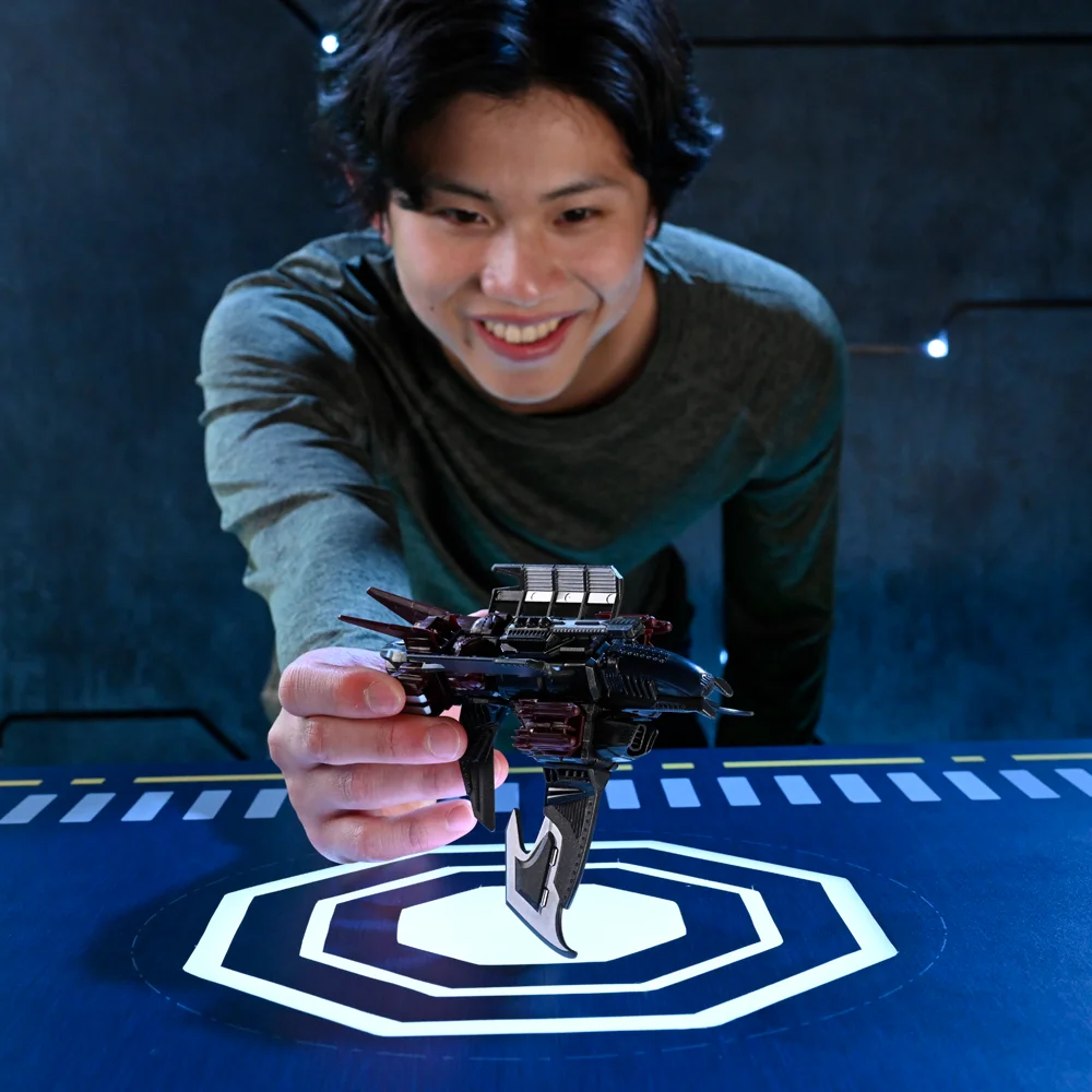 Snap Ships Locust Klaw Stealth - Build to Battle