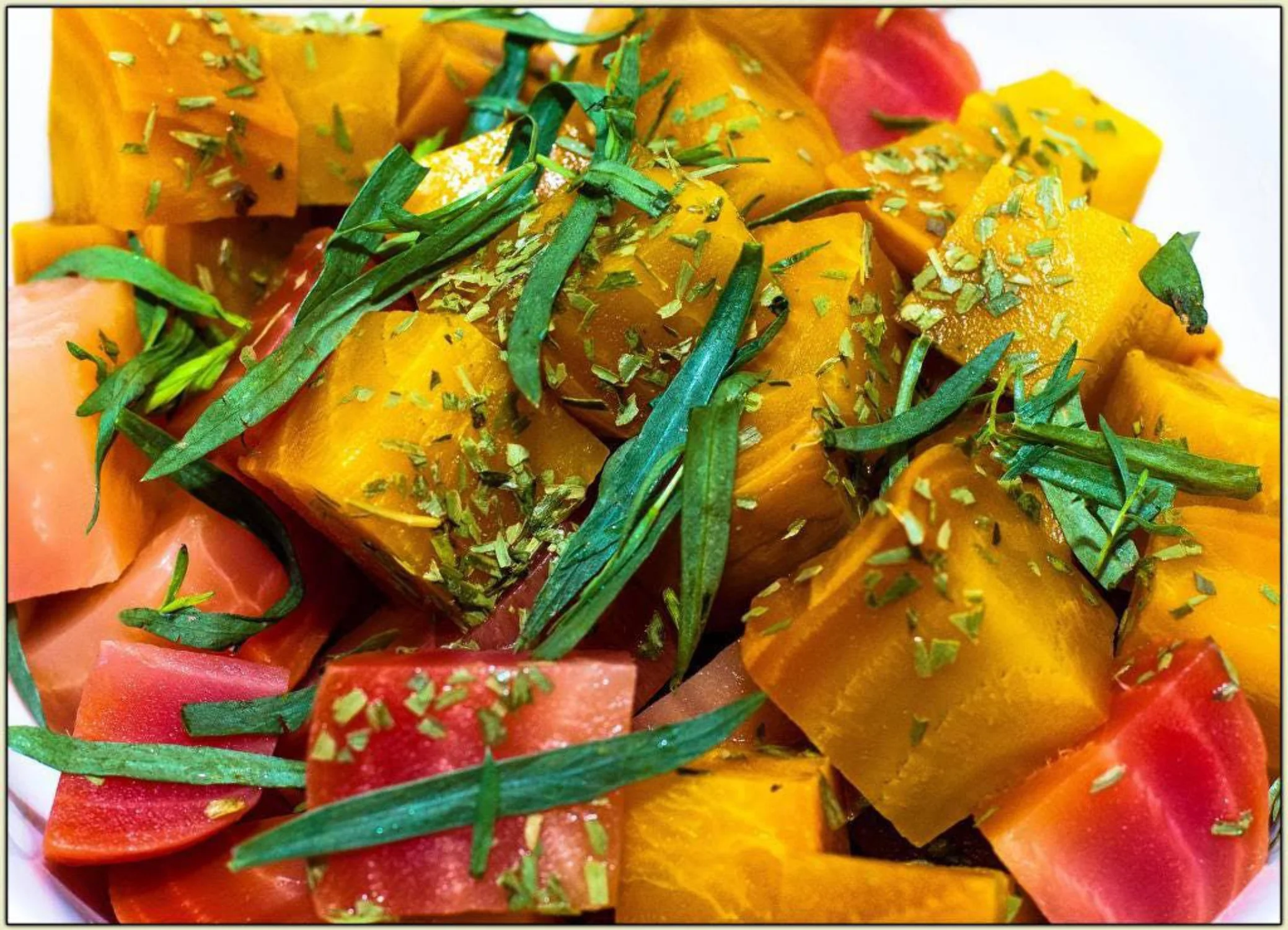 30 BURPEE'S GOLDEN BEET Beta Vulgaris Yellow Root Vegetable Seeds