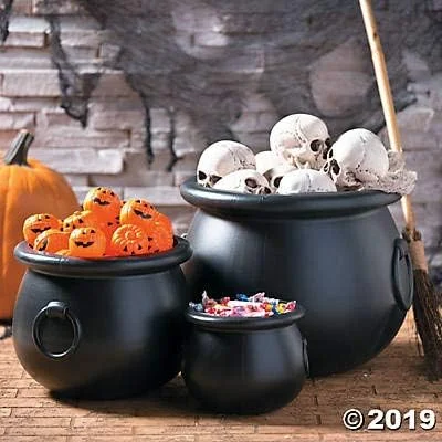 Black Cauldron Pot 16
