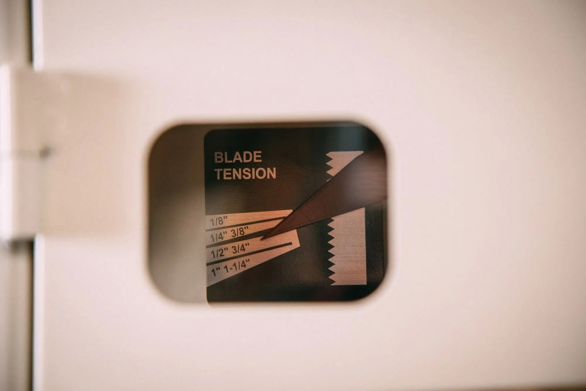 JET JT9-714600 115/230V 1.75 HP 1-Phase 15 in. Vertical Steel Frame Band Saw