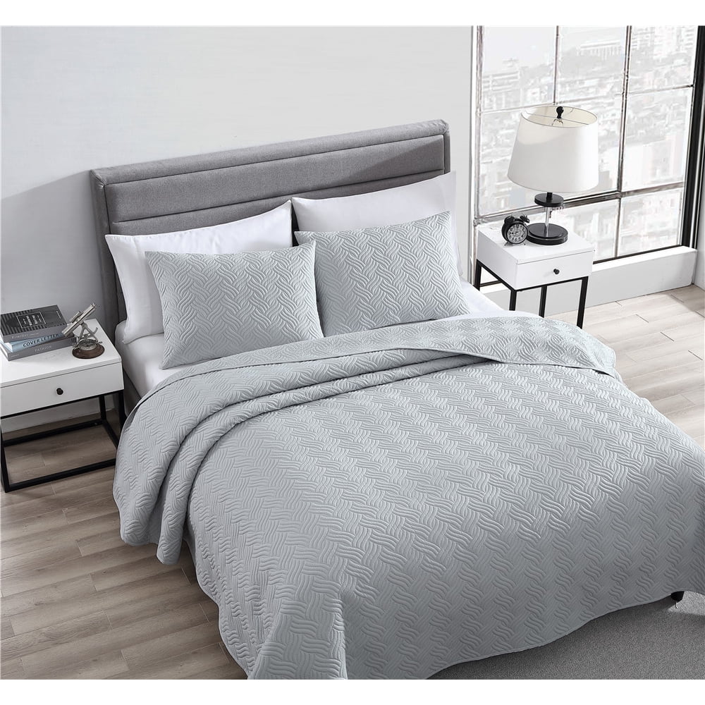 The Nesting Company Willow Quilt Coverlet Bedding Set 3 Piece Microfiber Quilt Set with 2 Pillow Shams