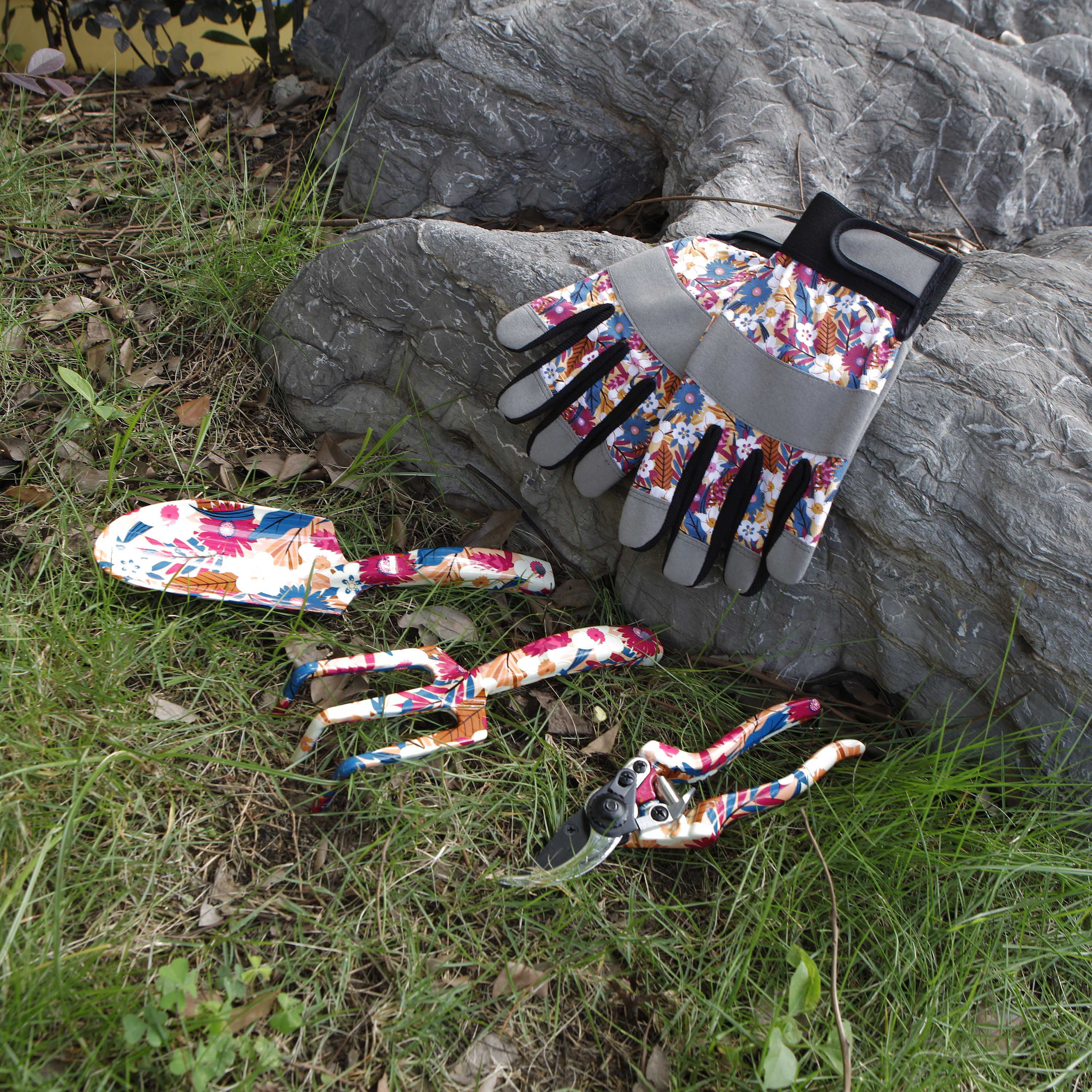 Essentials Floral Aluminum Gardening Tool Set Multicolor