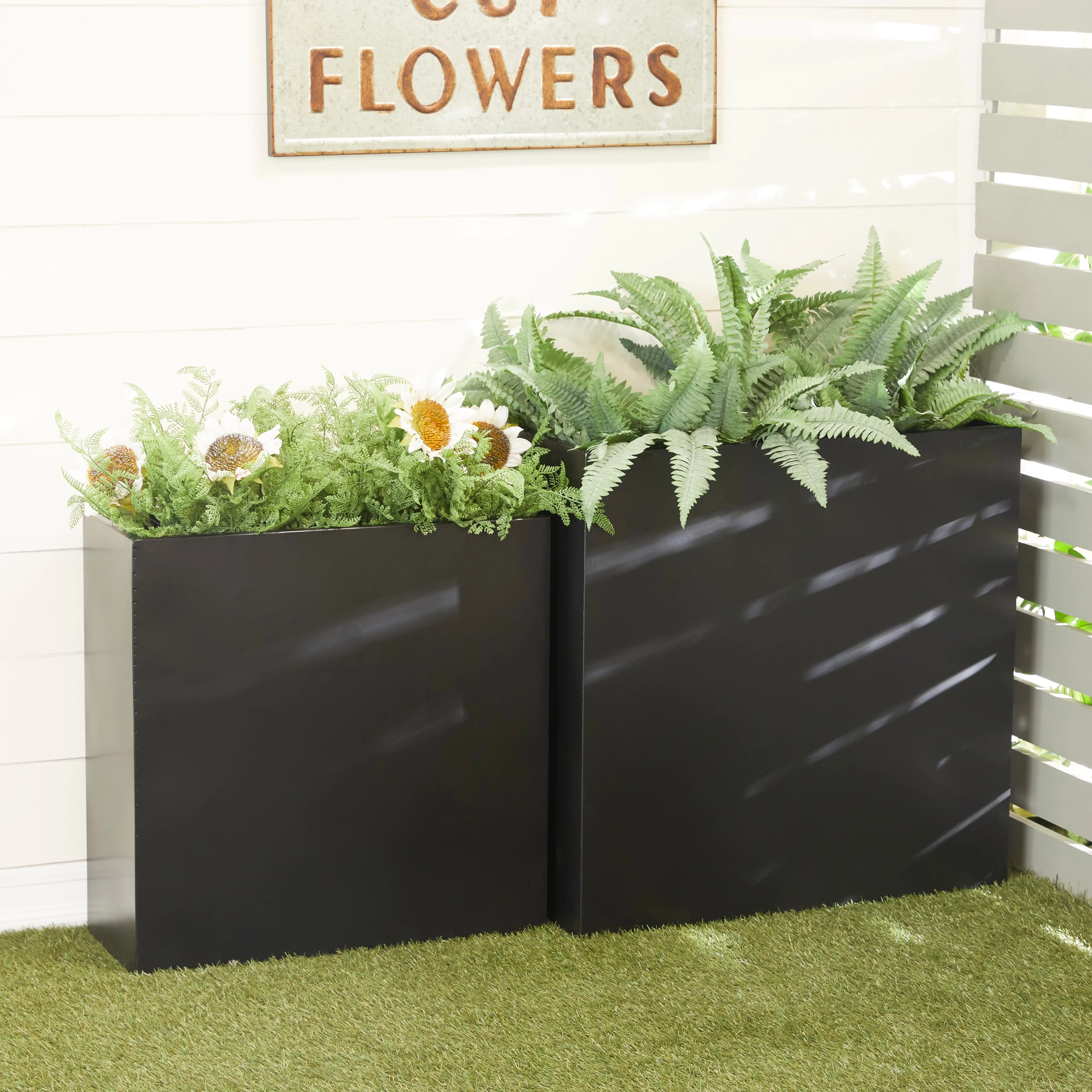 Studio 350 Black or White Metal Modern Planter (Set of 2) - S/2 28