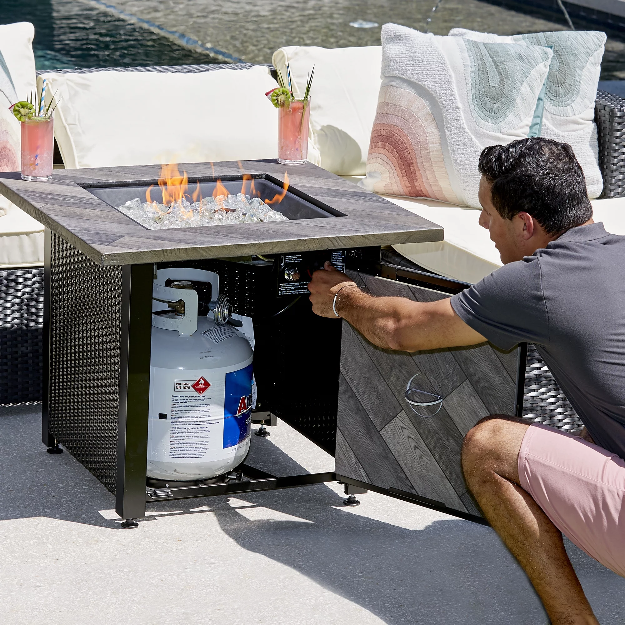 Endless Summer - The Olivia 30 Inch Square Gas Fire Table