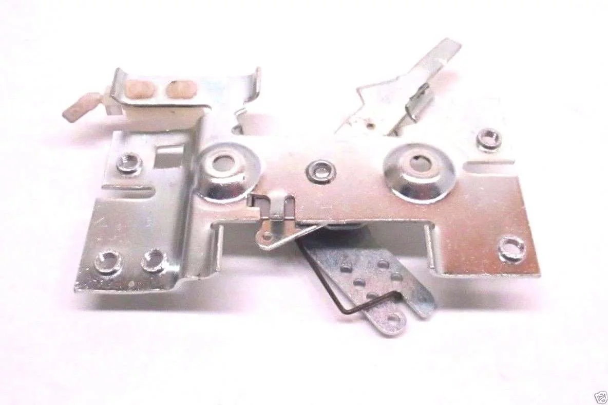 34677 Lawn & Garden Equipment Engine Throttle Control Bracket Genuine Original Equipment Manufacturer (OEM) Part